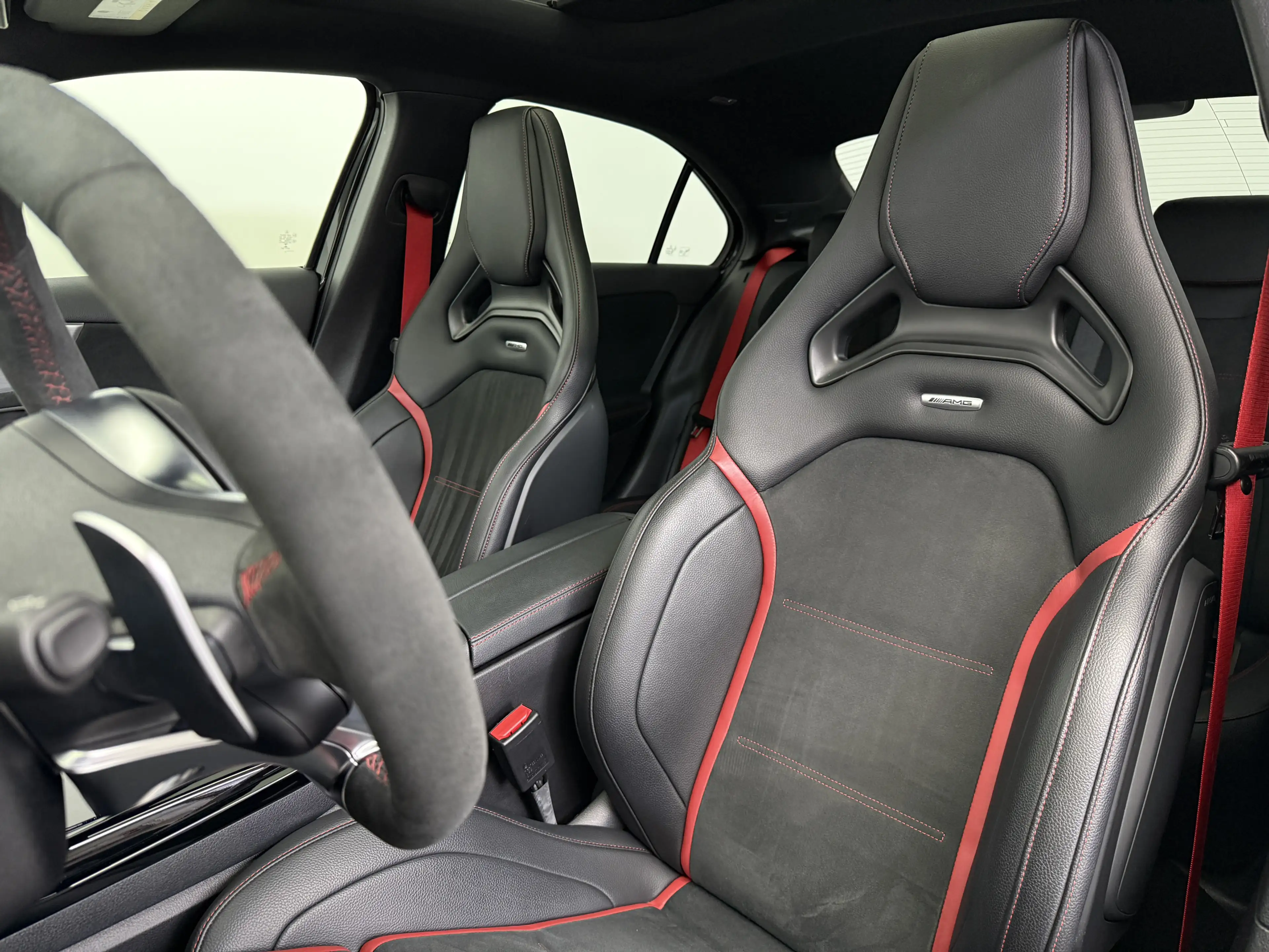 Mercedes-Benz A 35 AMG 4Matic|Schale|Pano|Burmaster|Night|DAB| — photo 7