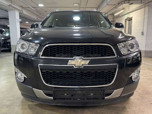 Chevrolet Captiva 2.2 D LTZ 4WD 7-Sitzer~Navi~Leder~Klima