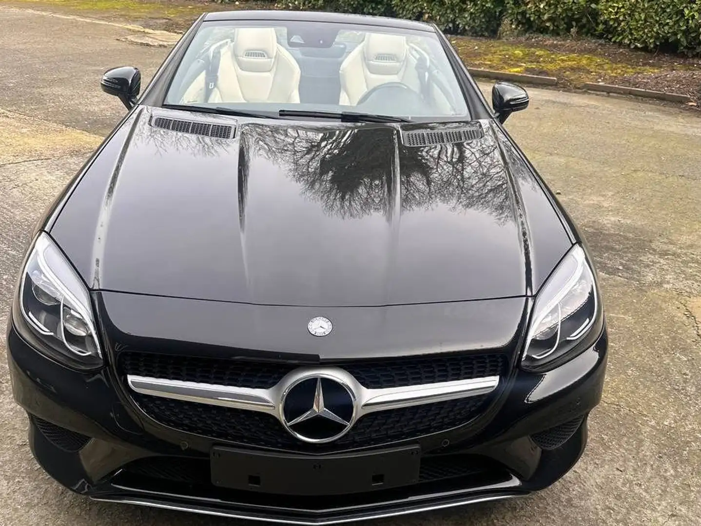 Mercedes-Benz SLC 200 SLC 200 9G-TRONIC Schwarz - 1