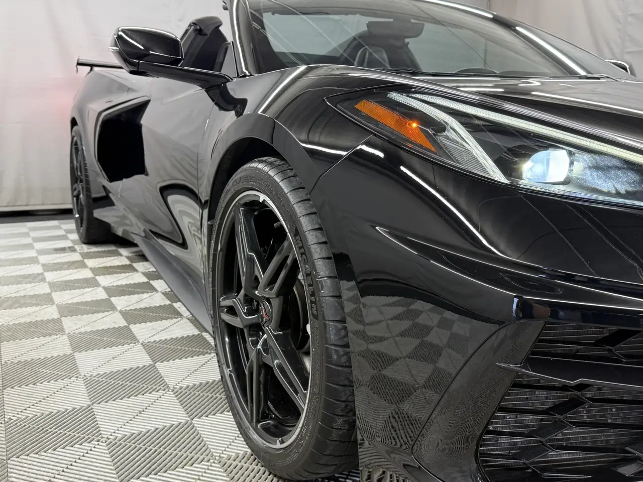 Chevrolet Corvette снимка Chevrolet Corvette
