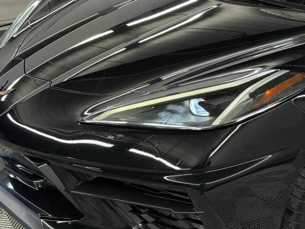 Chevrolet Corvette снимка Chevrolet Corvette