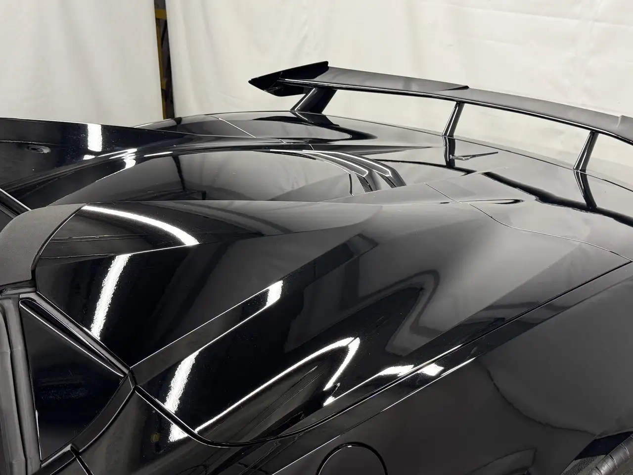 Chevrolet Corvette снимка Chevrolet Corvette