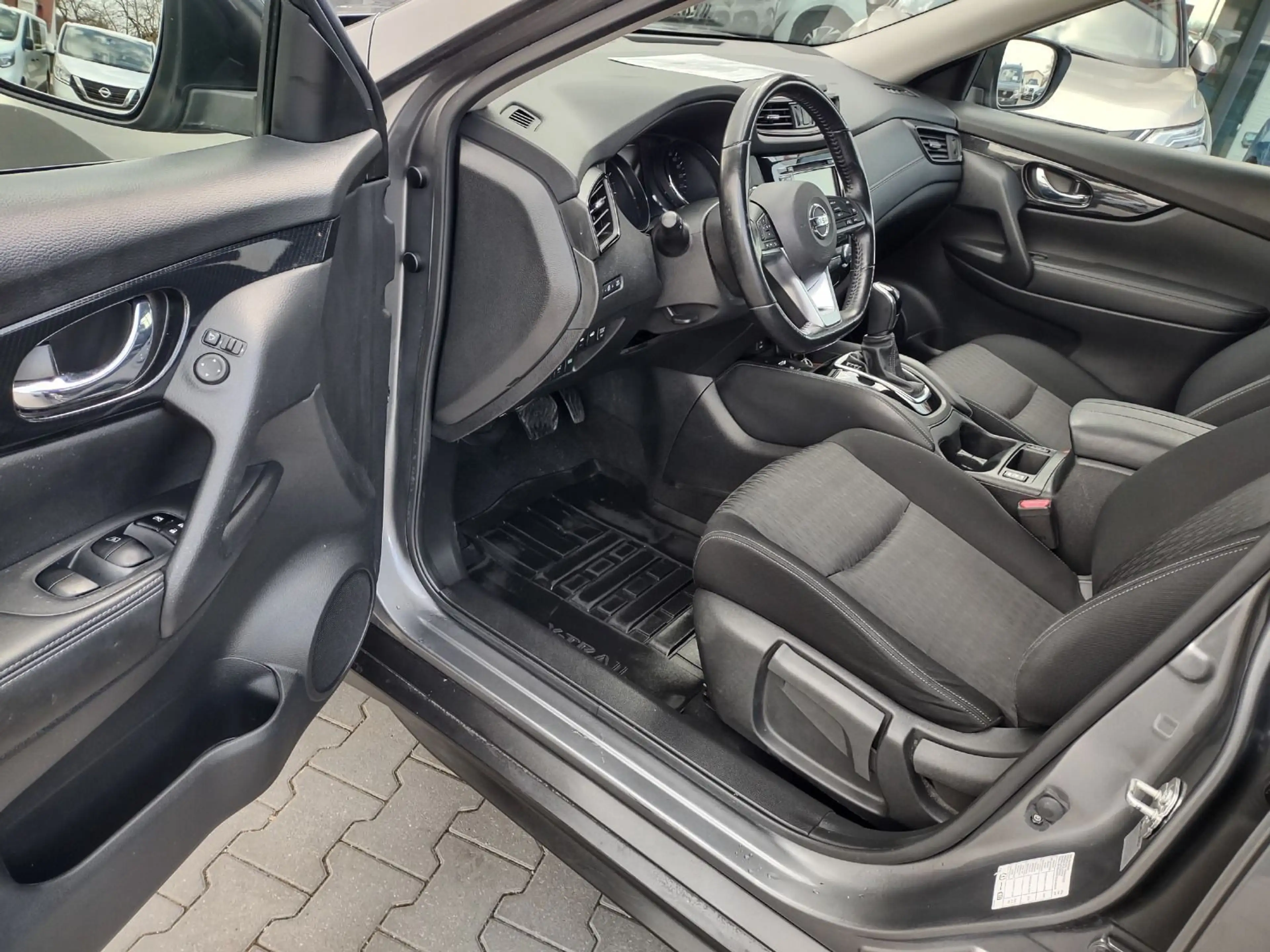 Nissan X-Trail N-Connecta 1.3DIG-T DCT NAVI / Kamera / — photo 12