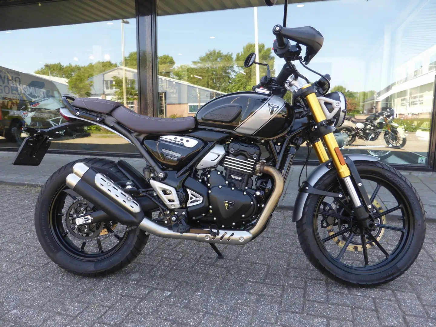 Triumph Scrambler 400 X Van eerste eigenaar en nieuw door ons geleverd. Negro - 1