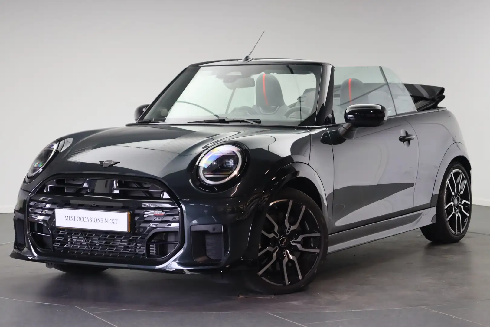 MINI Cooper C Cabrio Automaat / John Cooper Works / Pakket XL / 18" JCW Сірий - 2