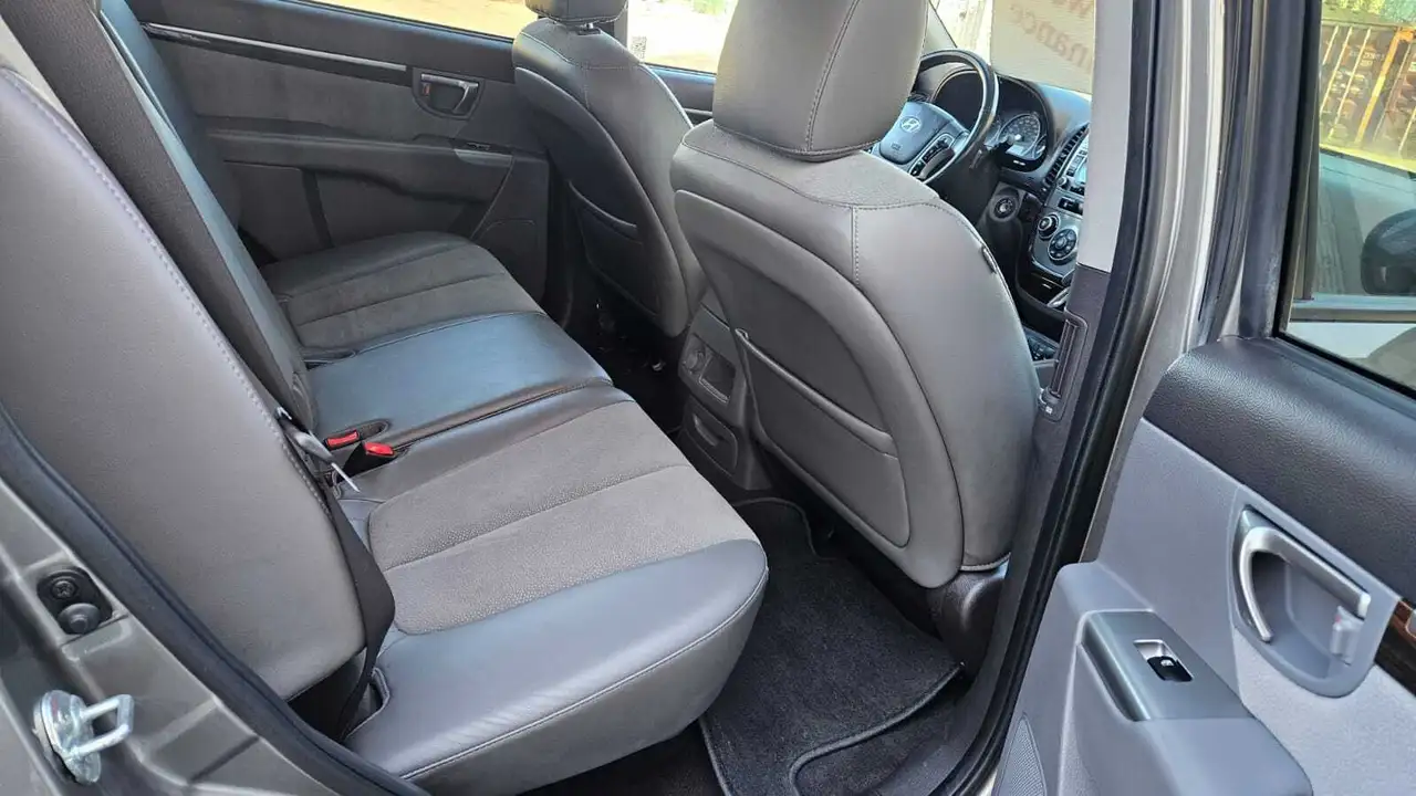 Hyundai SANTA FE снимка Hyundai SANTA FE