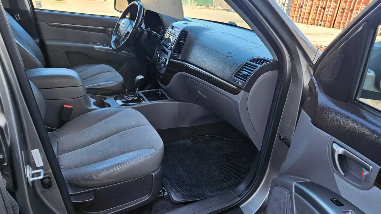 Hyundai SANTA FE снимка Hyundai SANTA FE