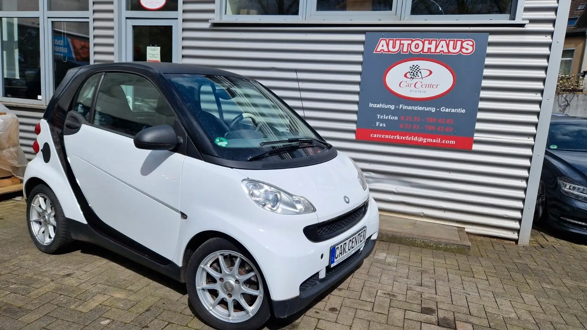 smart forTwo coupé 1.0 52kW NEUE ALLWETTER+BLUETOOTH Siyah - 1
