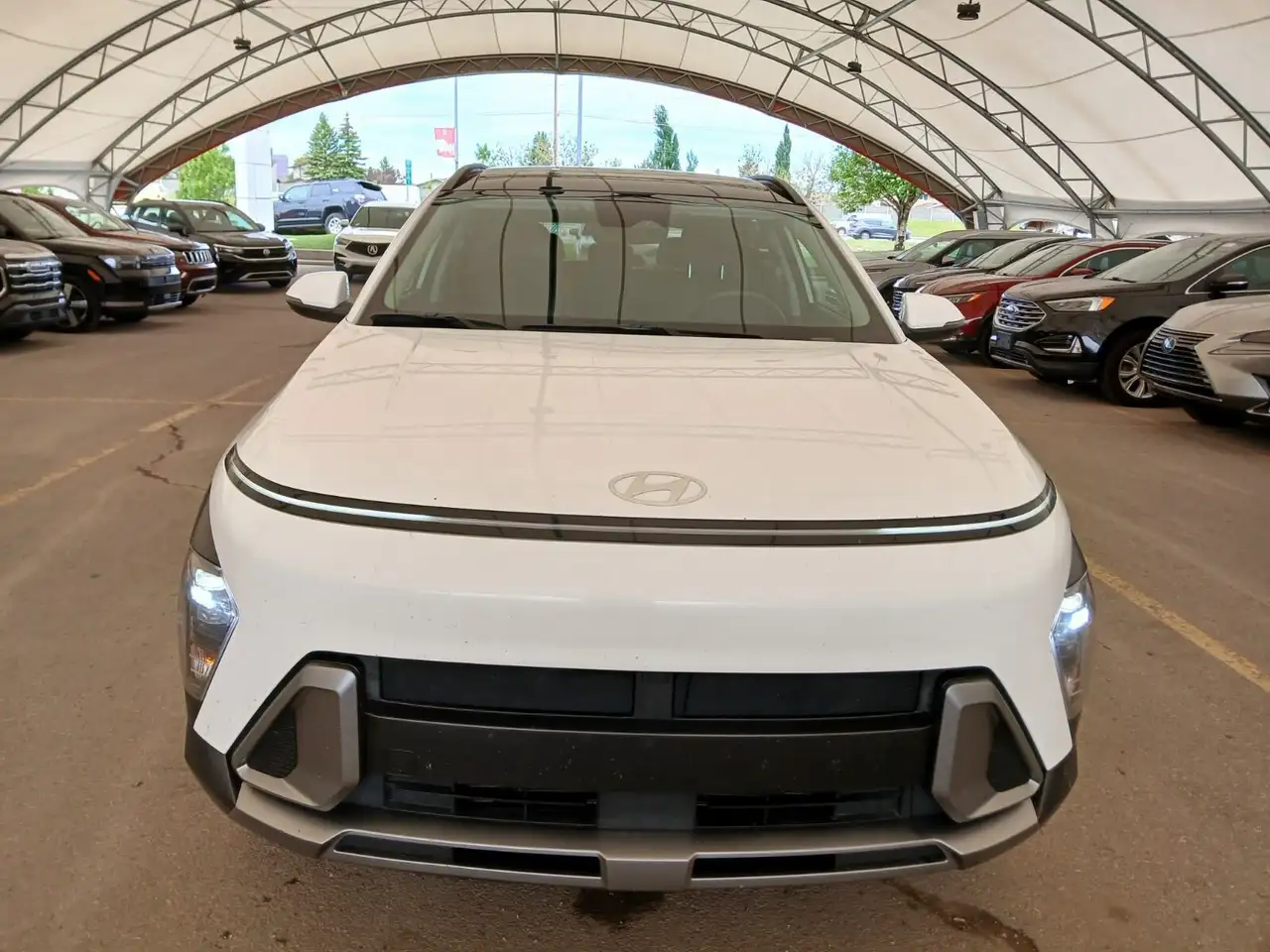 Hyundai KONA снимка Hyundai KONA