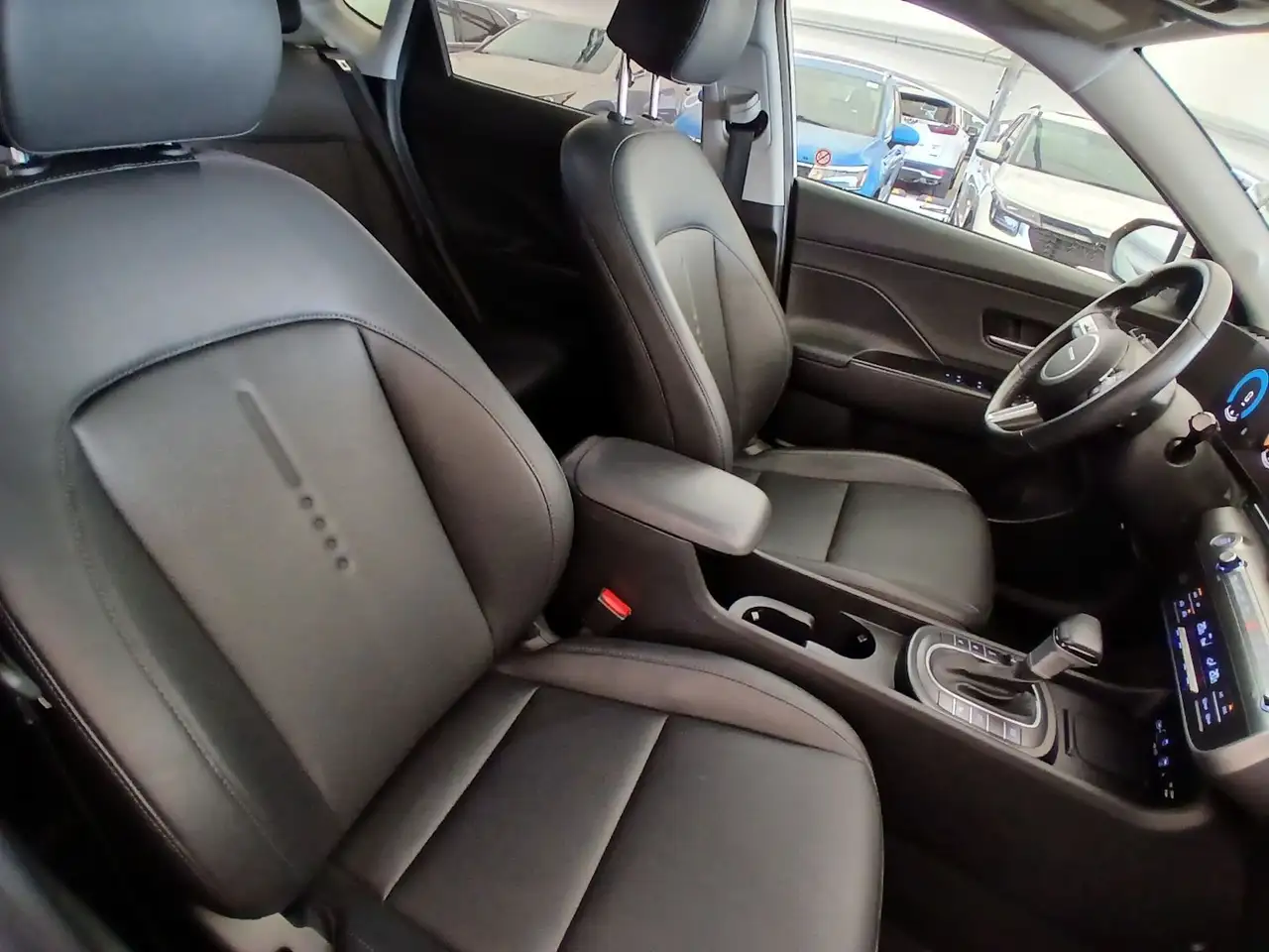Hyundai KONA снимка Hyundai KONA