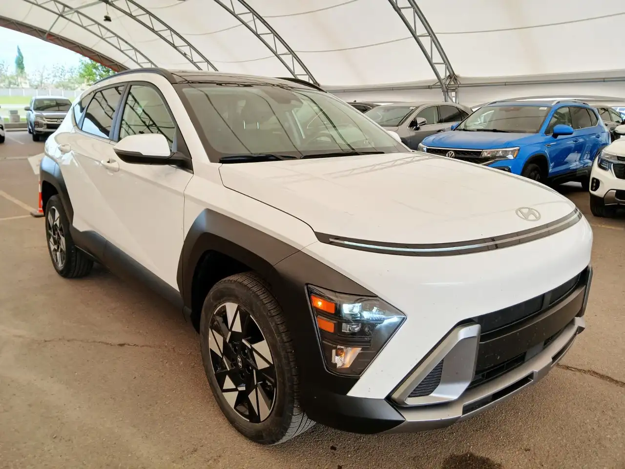 Hyundai KONA снимка Hyundai KONA