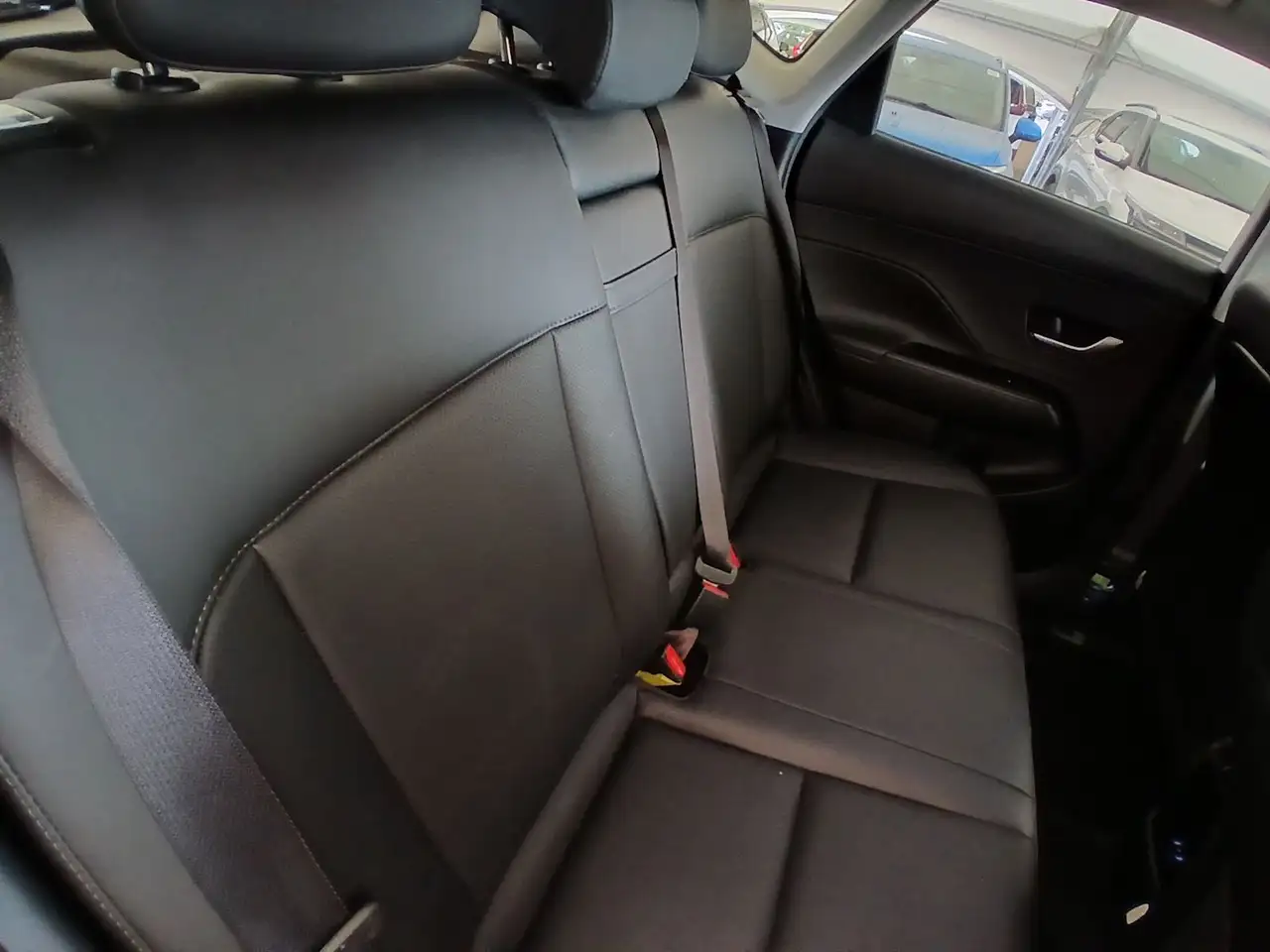 Hyundai KONA снимка Hyundai KONA