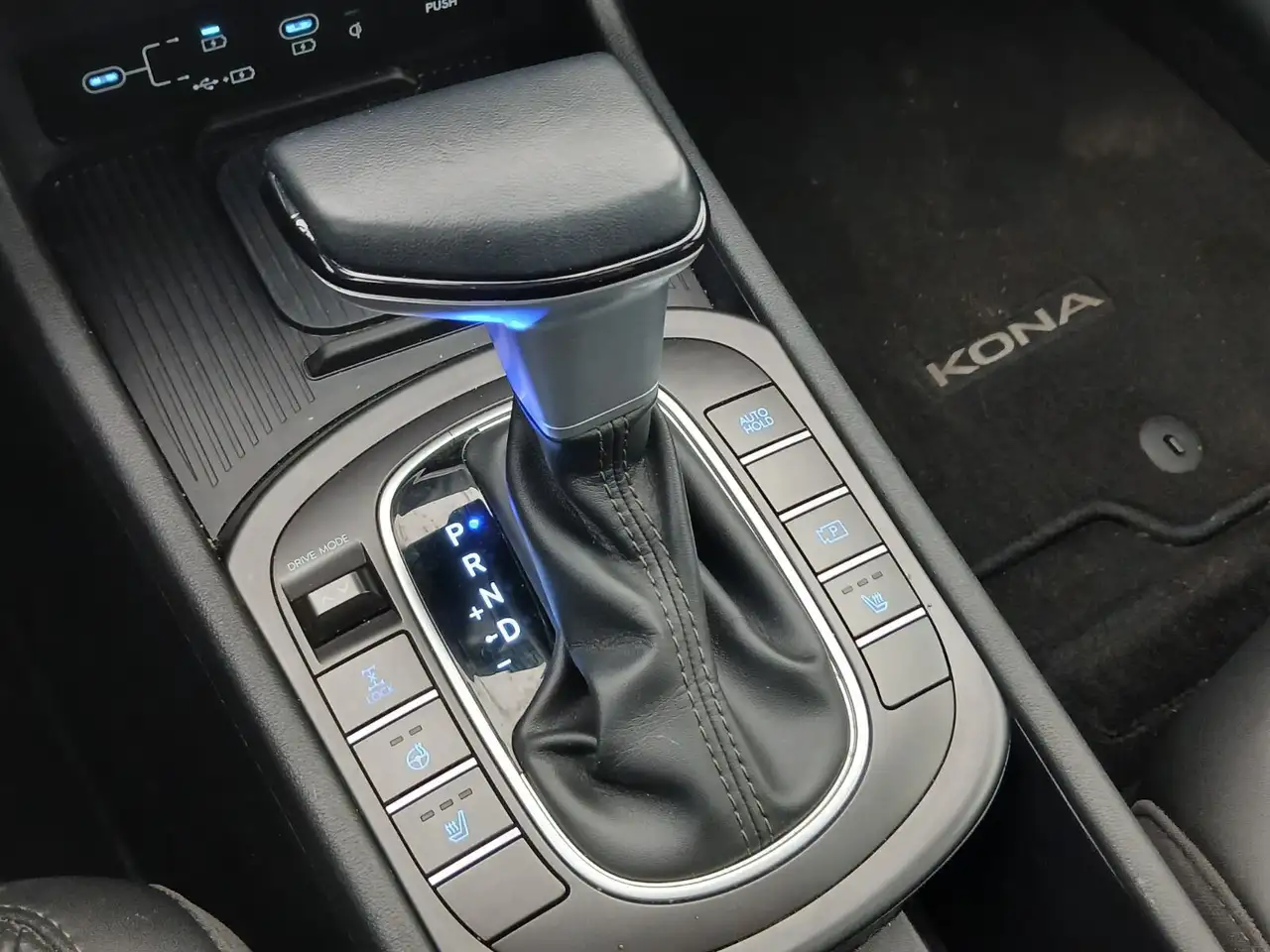 Hyundai KONA снимка Hyundai KONA