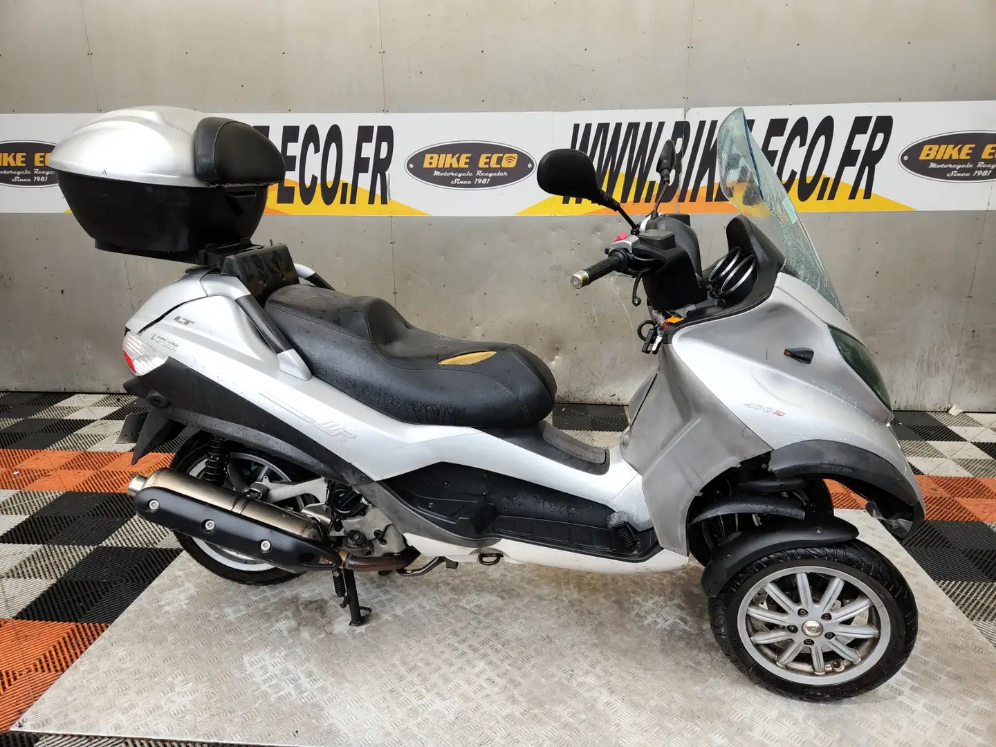 Piaggio MP3 400 Gri - 1
