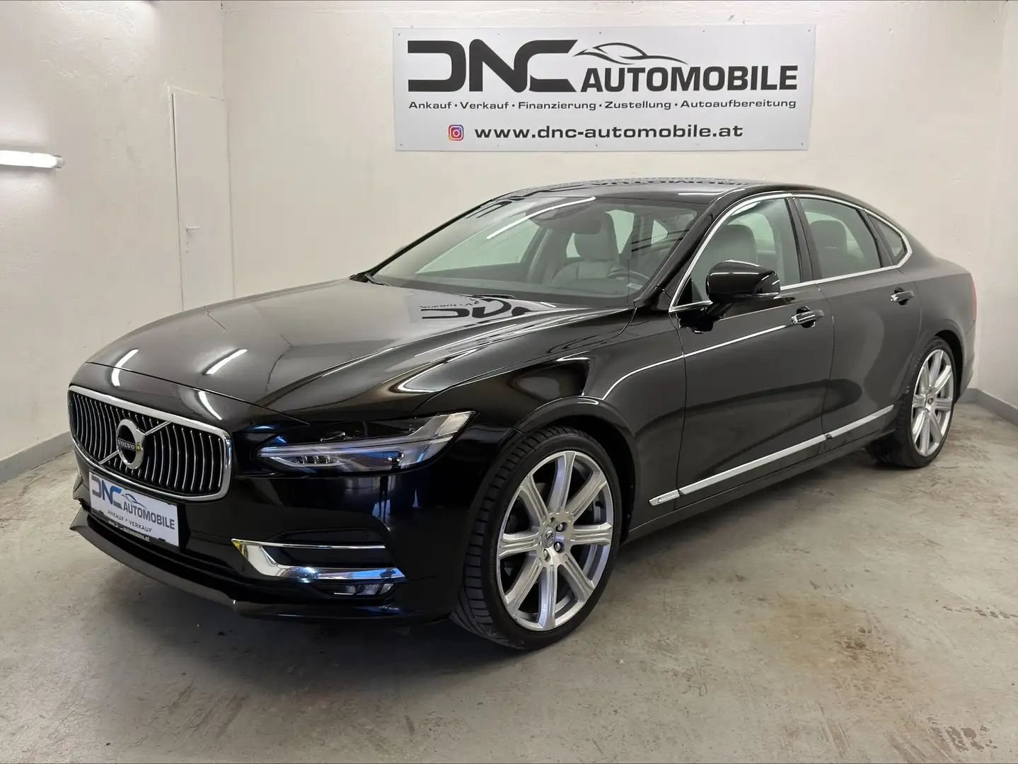 Volvo S90 D4 Geartronic Inscription*Virtual*Vollleder* Schwarz - 1