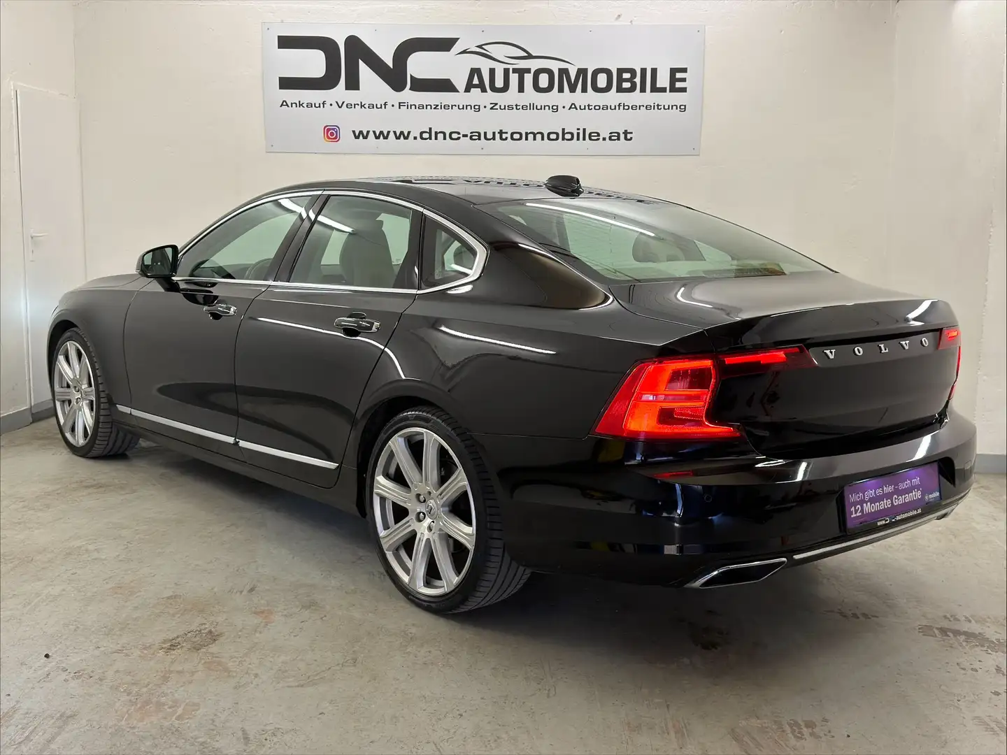 Volvo S90 D4 Geartronic Inscription*Virtual*Vollleder* Schwarz - 2