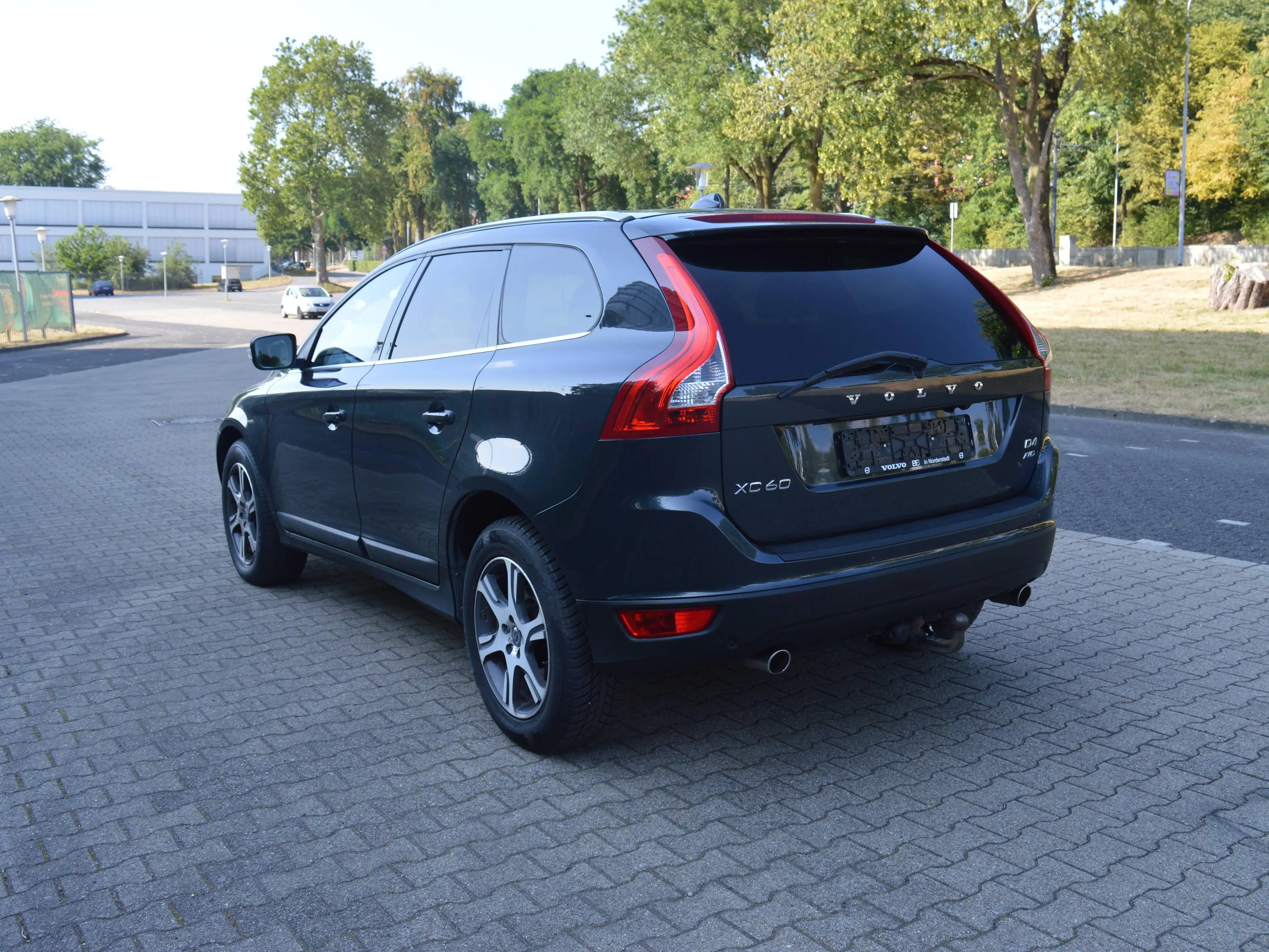 Volvo XC60 Summum AWD*Xenon*Navi*Pano*Kamera*Leder* — photo 7