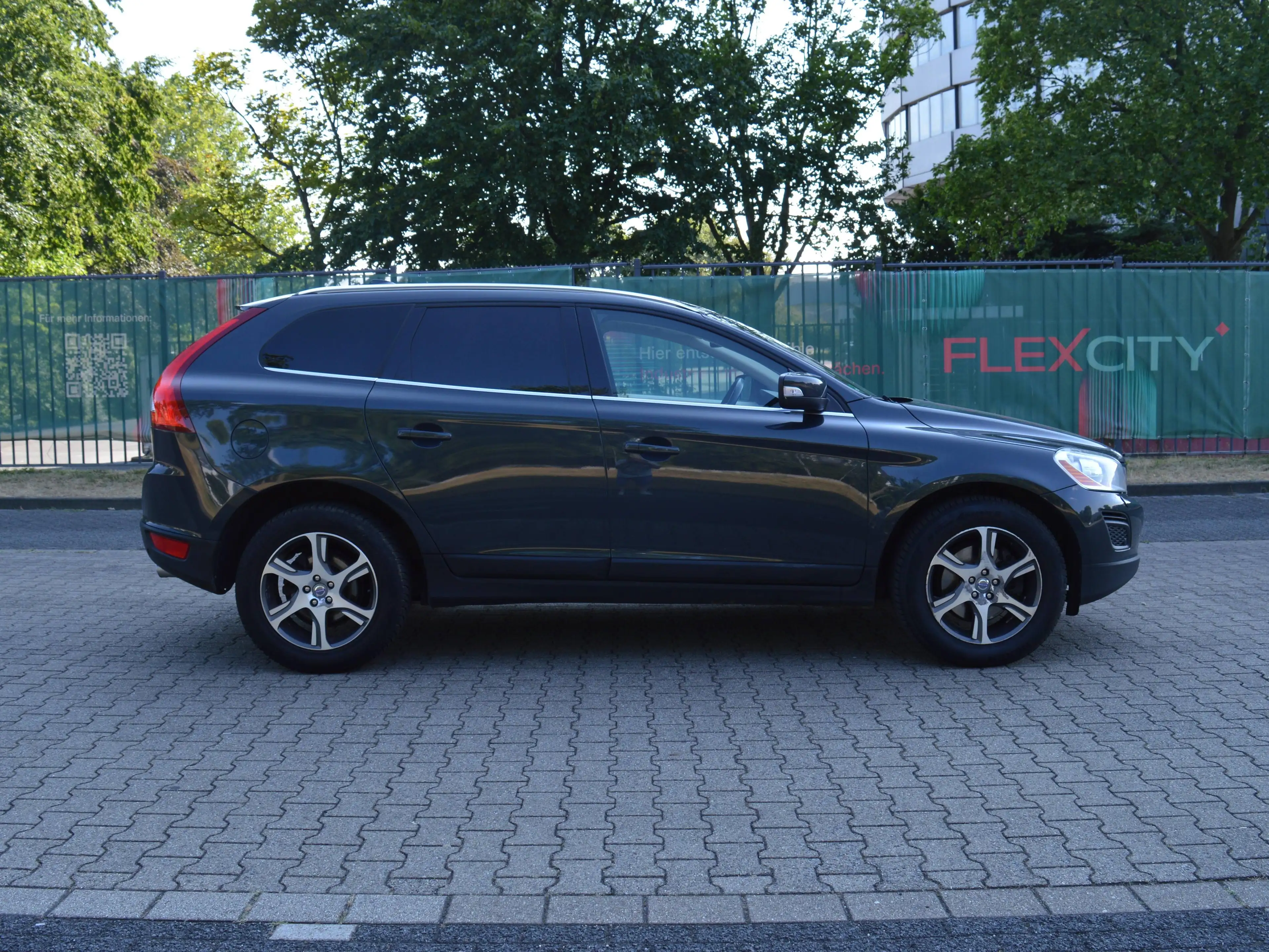 Volvo XC60 Summum AWD*Xenon*Navi*Pano*Kamera*Leder* — photo 6