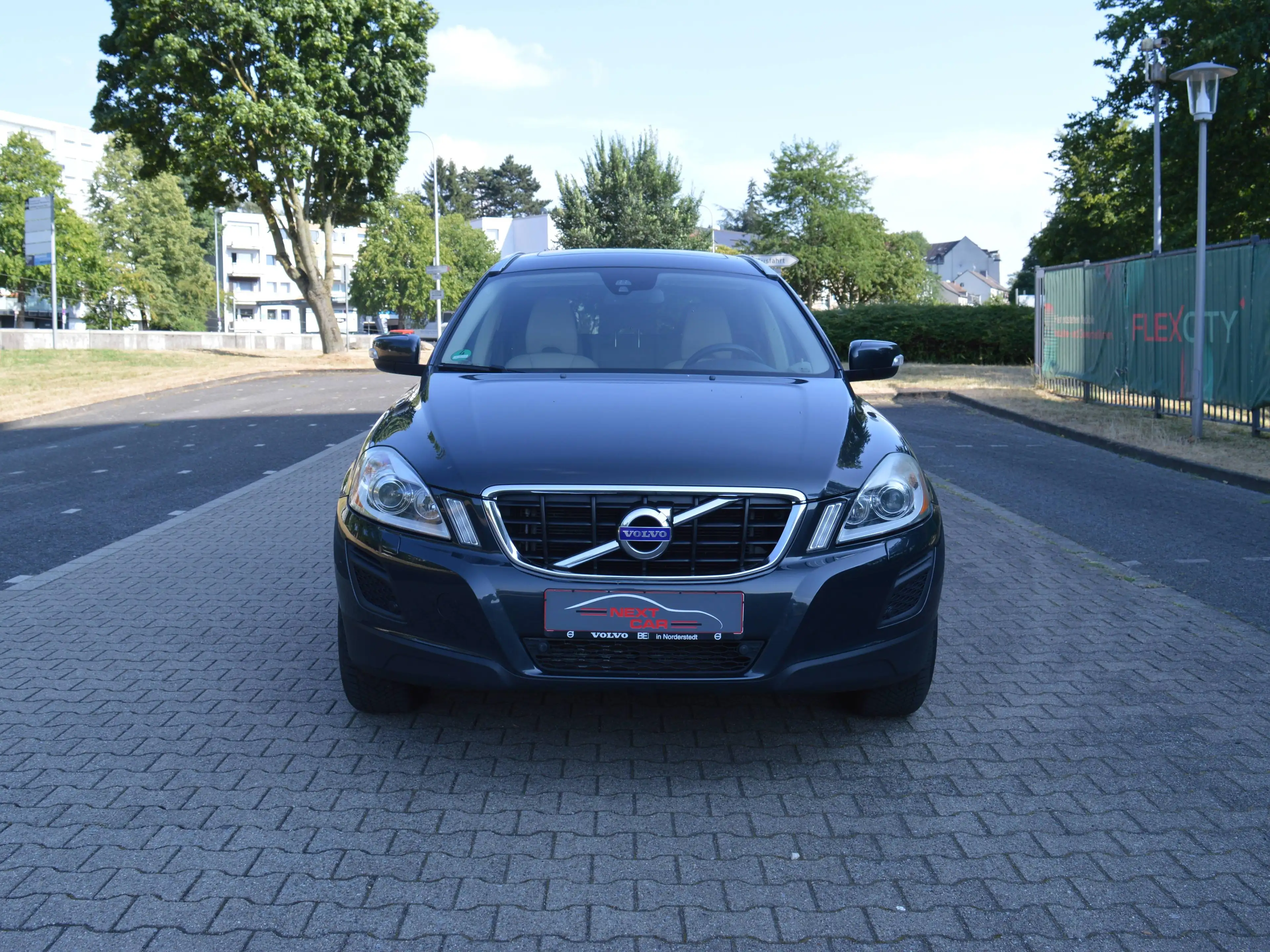 Volvo XC60 Summum AWD*Xenon*Navi*Pano*Kamera*Leder* — photo 2