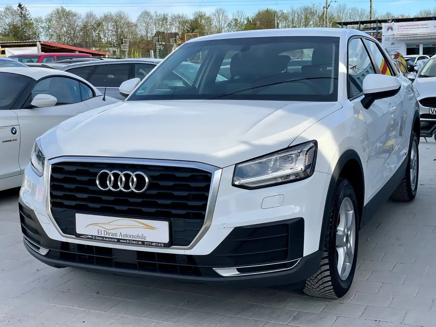 Audi Q2 1.4 TFSI basis 1.Hand/LED/RCam/Navi/AUDISheft Weiß - 1
