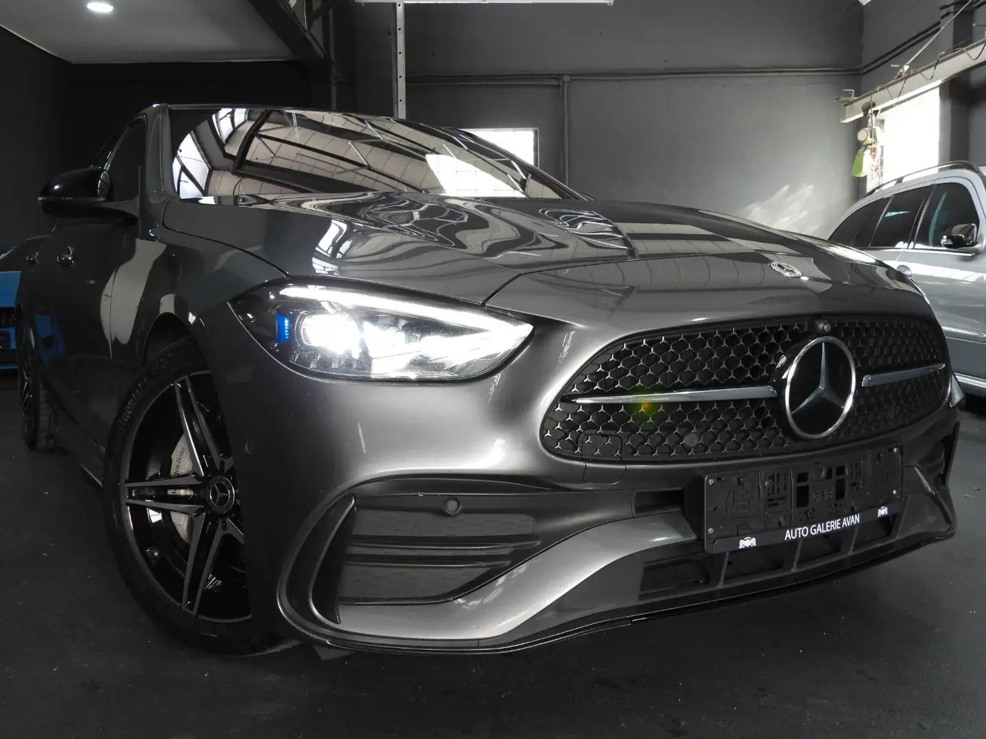 Mercedes-Benz C 220 D AMG-LINE Grau - 1