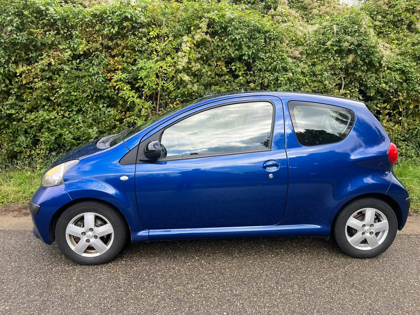 Toyota Aygo Aygo 1.0-12V Blauw - 1