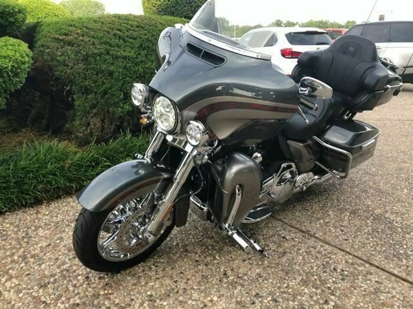 Harley-Davidson CVO Limited 1800 Electra Glide Ultra Limited (FLHTKSE) Zwart - 2
