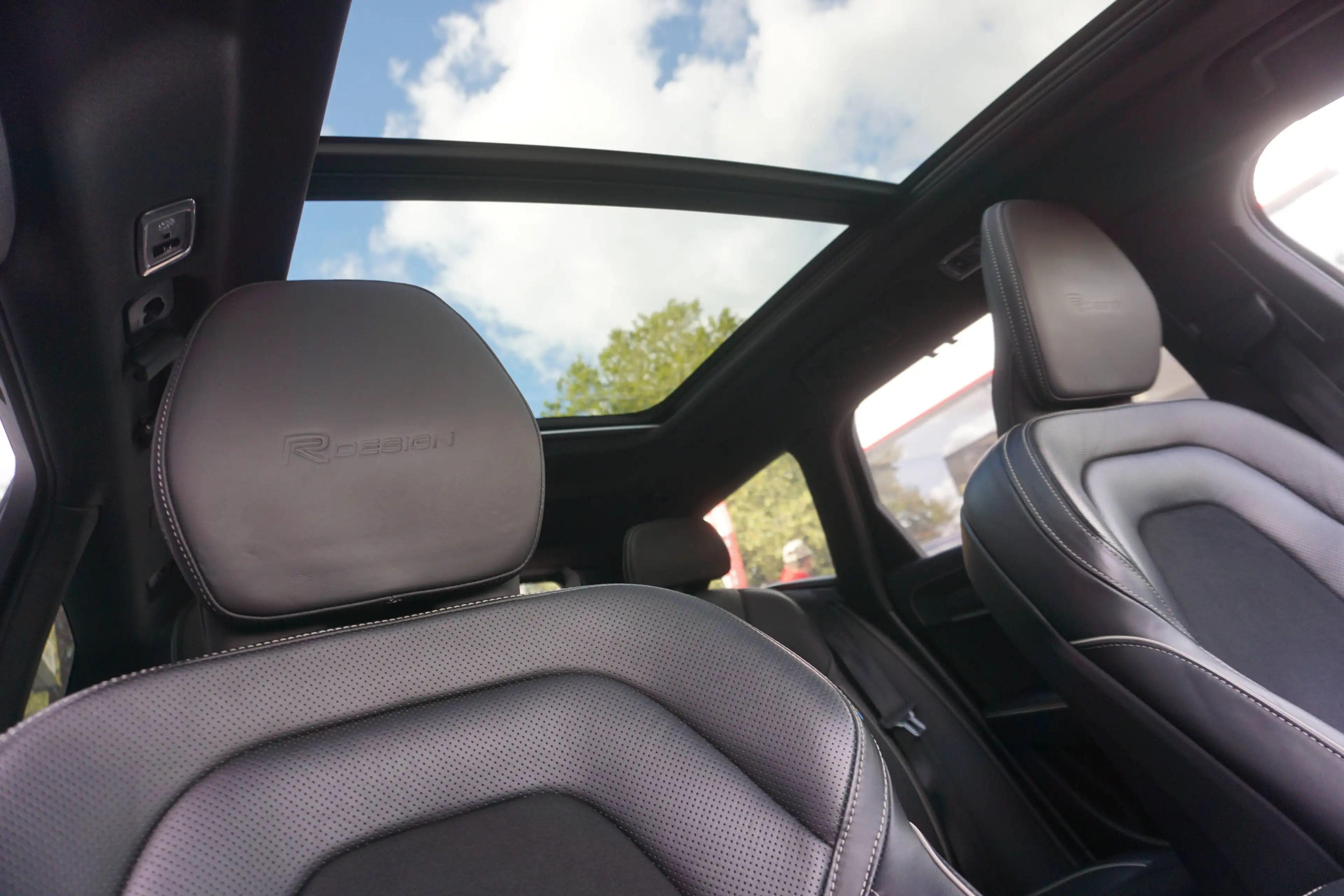 Volvo V90 V90 2.0 T8 TE AWD PHEV R-Design Geartronic-Navi-Cam-Pano-Keyless-CruiseC-Garantie — photo 11