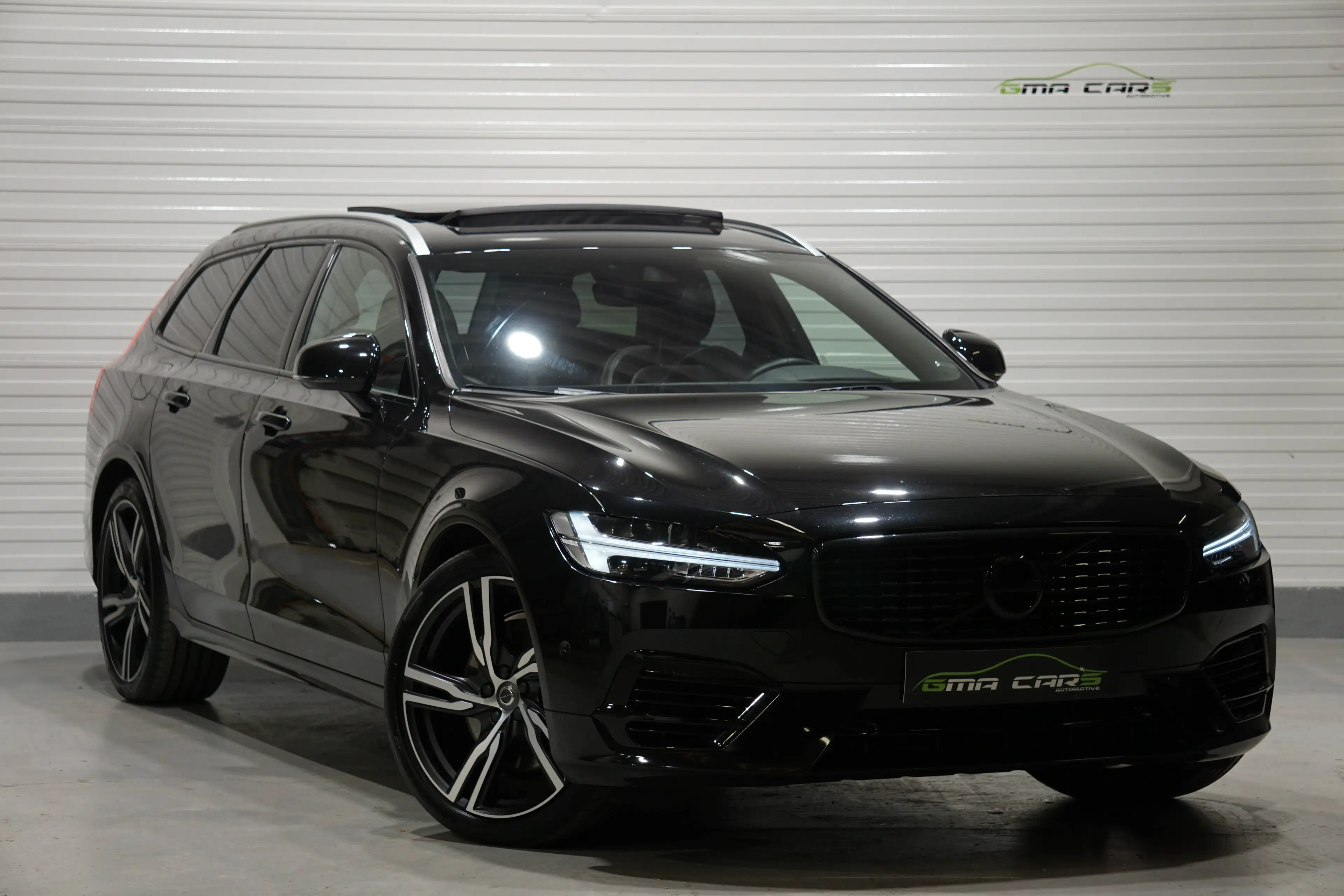 Volvo V90 V90 2.0 T8 TE AWD PHEV R-Design Geartronic-Navi-Cam-Pano-Keyless-CruiseC-Garantie — photo 2
