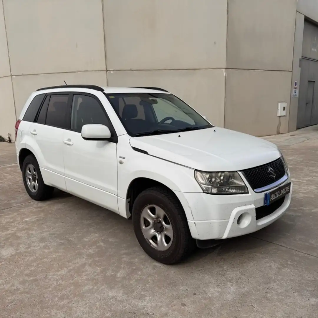 Suzuki Grand Vitara 1.9DDiS JLX Blanco - 1