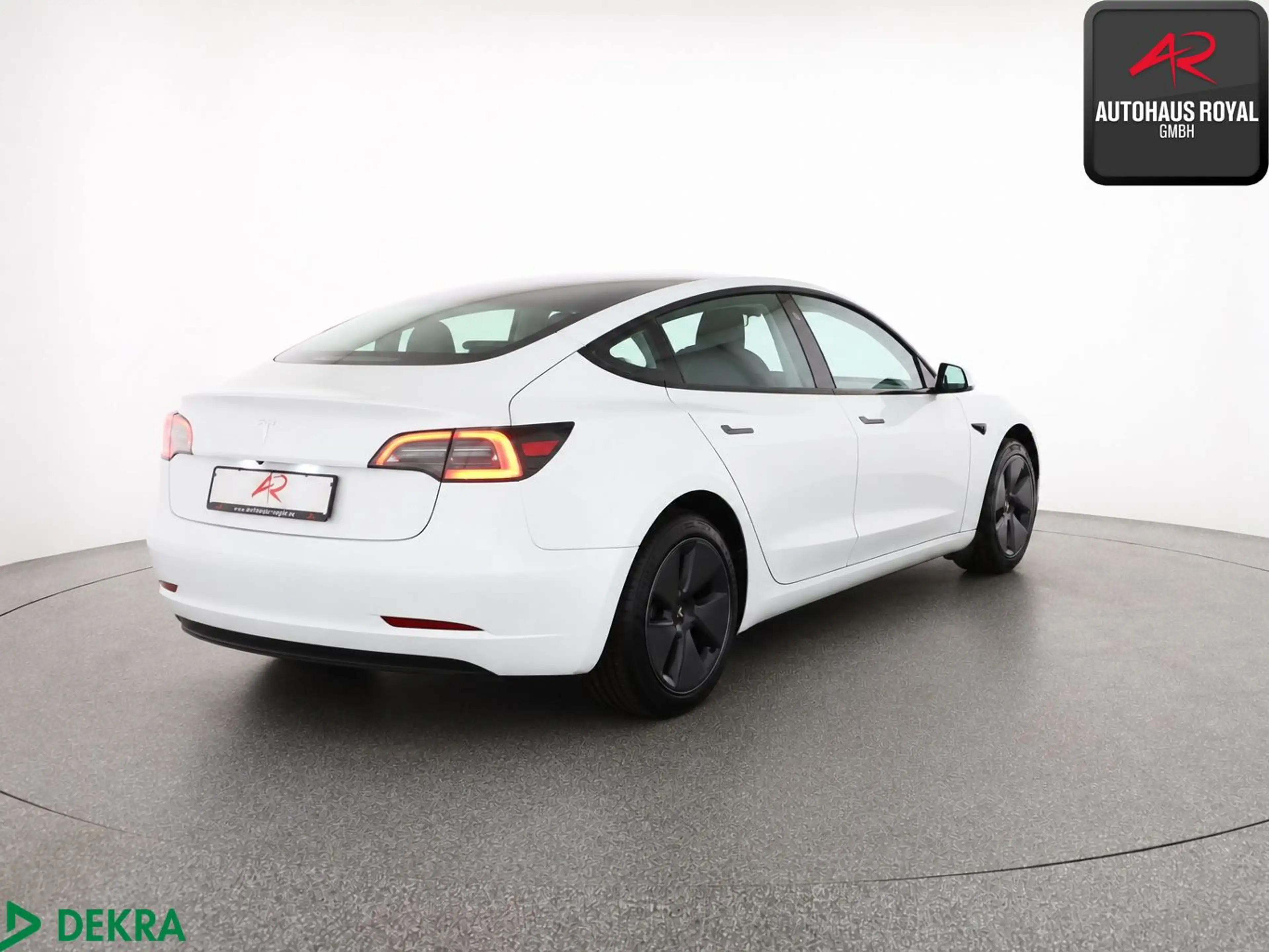 Tesla Model 3 RWD PANO,KEYLESS,ACC,KAMERA,WÄRMEPUMPE — photo 5