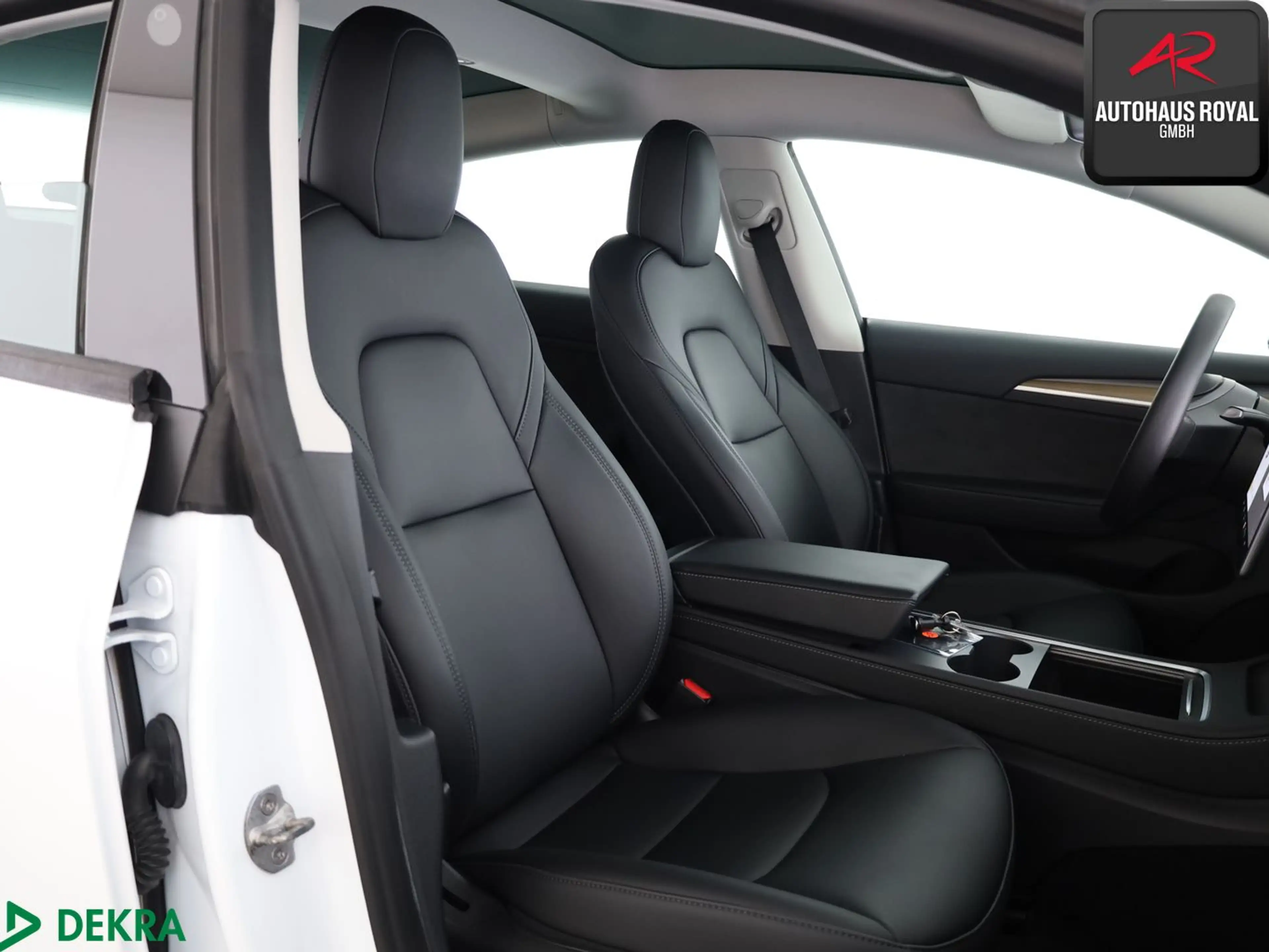 Tesla Model 3 RWD PANO,KEYLESS,ACC,KAMERA,WÄRMEPUMPE — photo 11