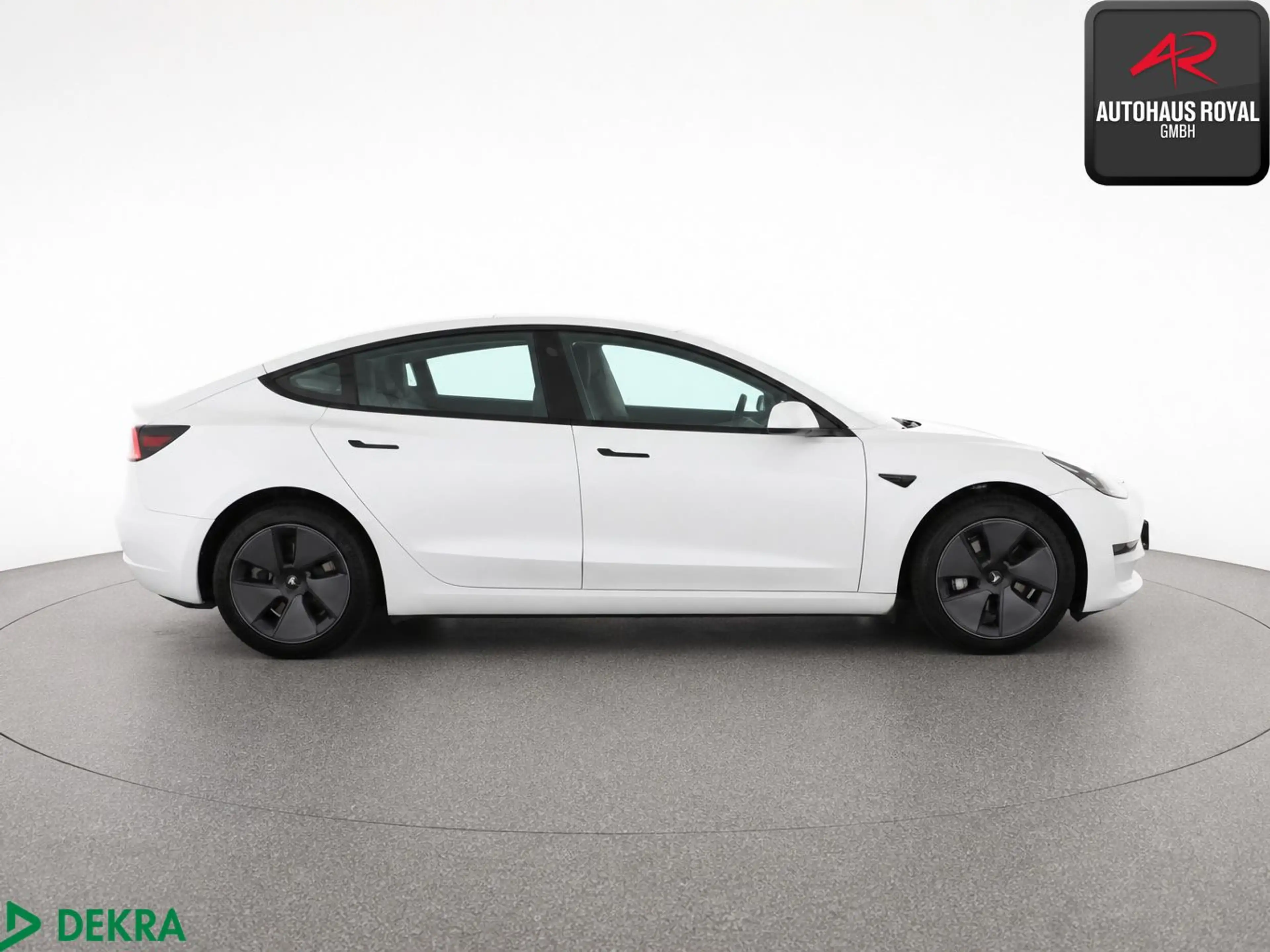 Tesla Model 3 RWD PANO,KEYLESS,ACC,KAMERA,WÄRMEPUMPE — photo 6