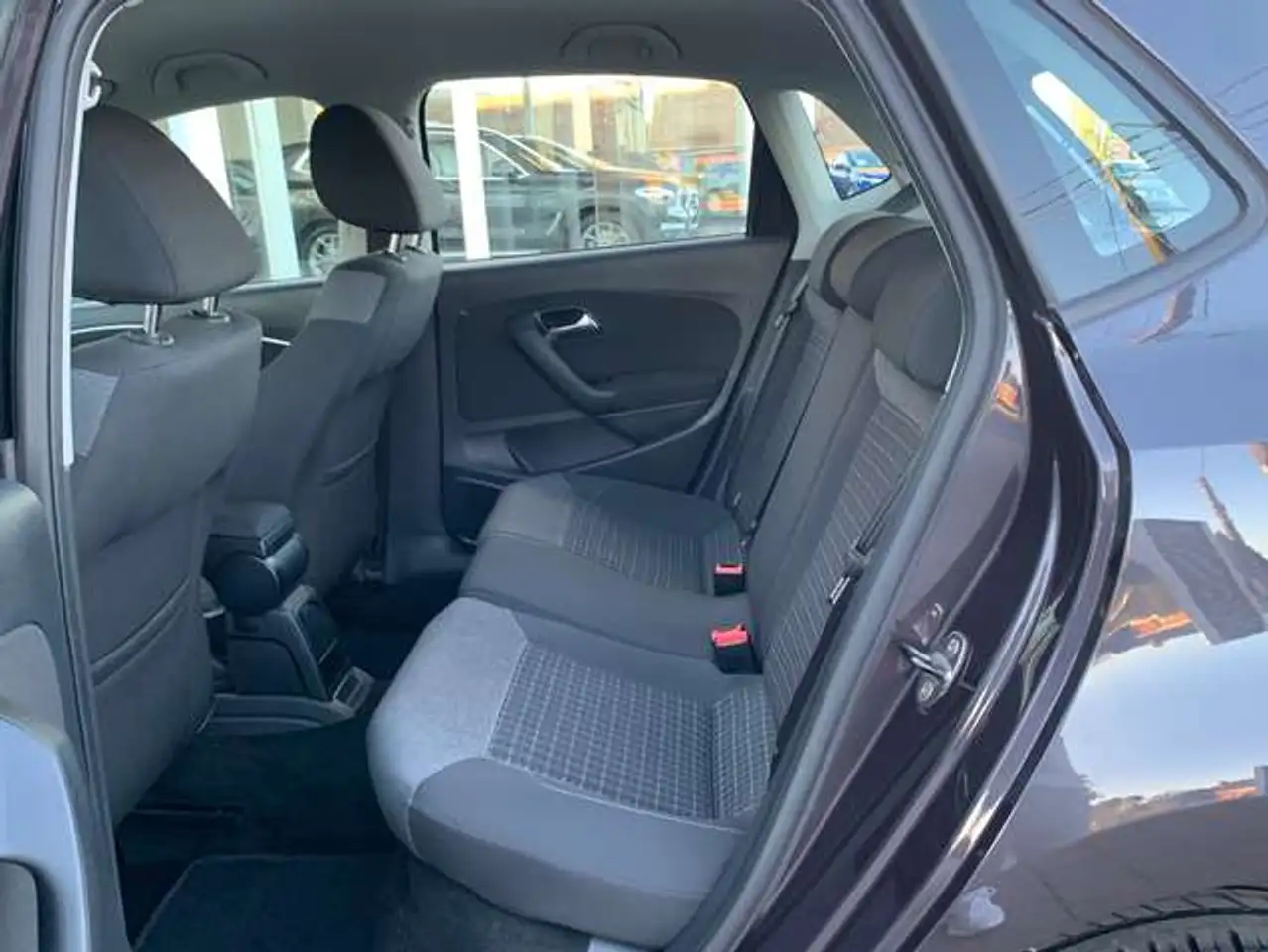 Volkswagen Polo Citadine 5 portes — photo 9