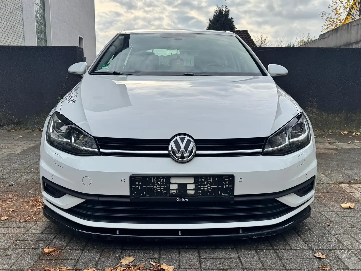 Volkswagen Golf VII Trendline 1.6 TDI BMT/Start-Stopp PDC/NAV/Xen Weiß - 2