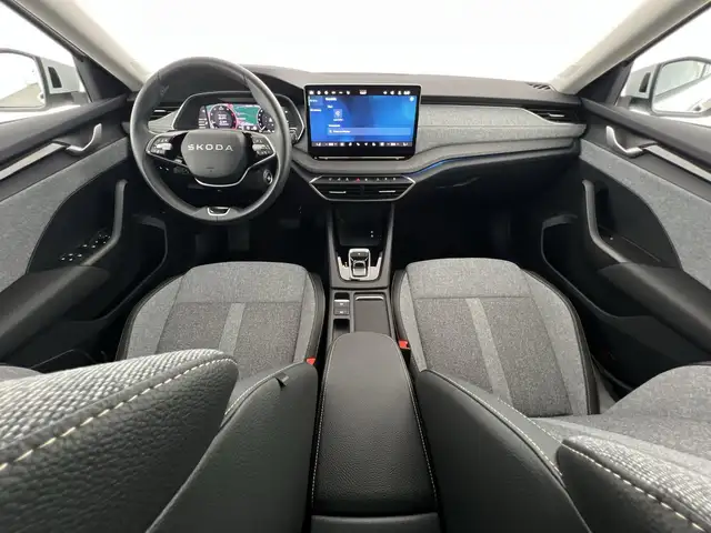 Skoda Octavia view 7