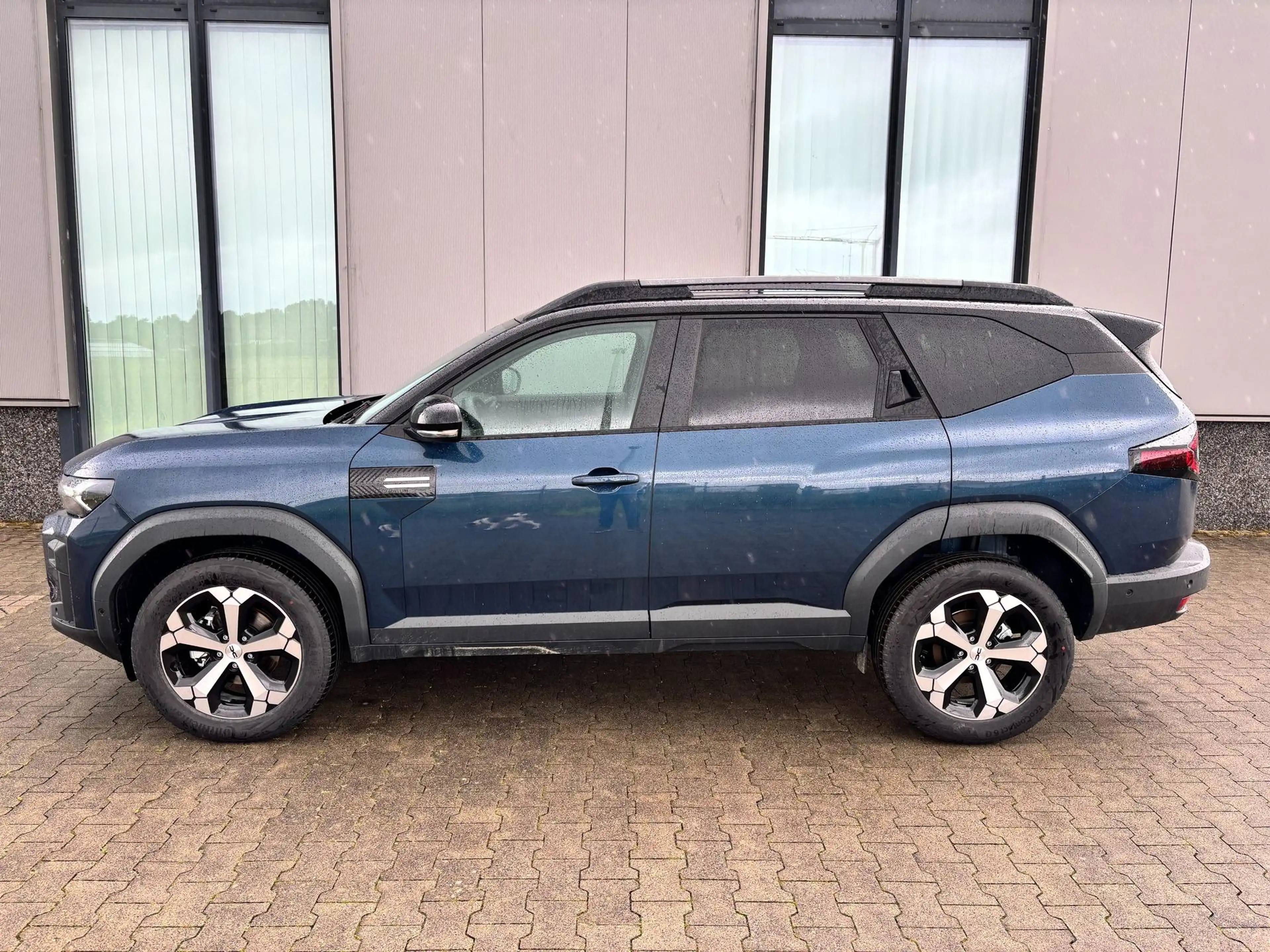 Dacia Bigster Journey FULL-HYBRID 155 (Benzin+Elektro), BLAU-... — photo 2