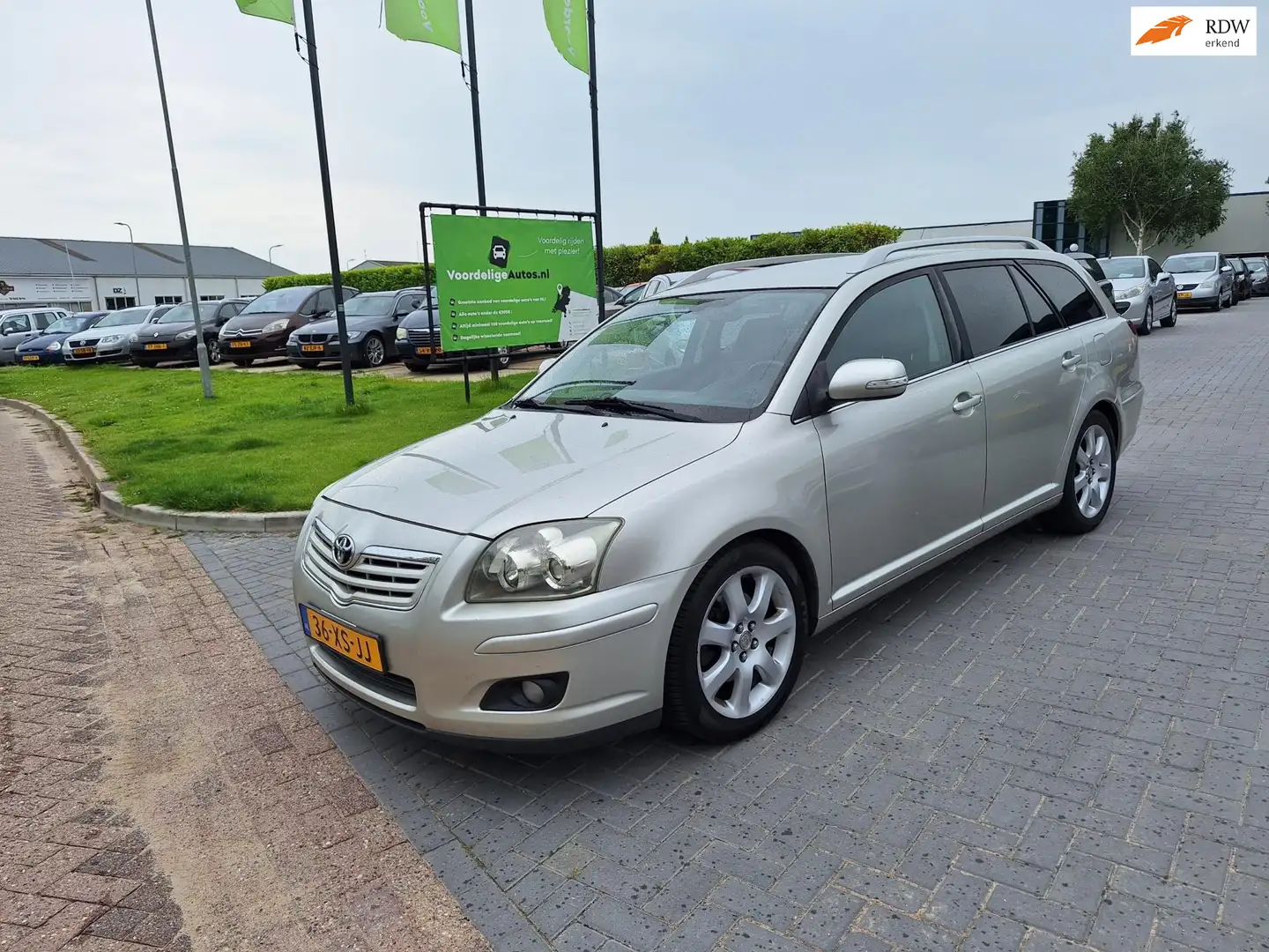 Toyota Avensis Wagon 2.0 VVTi Executive / Zeer nette auto / APK o Сірий - 1