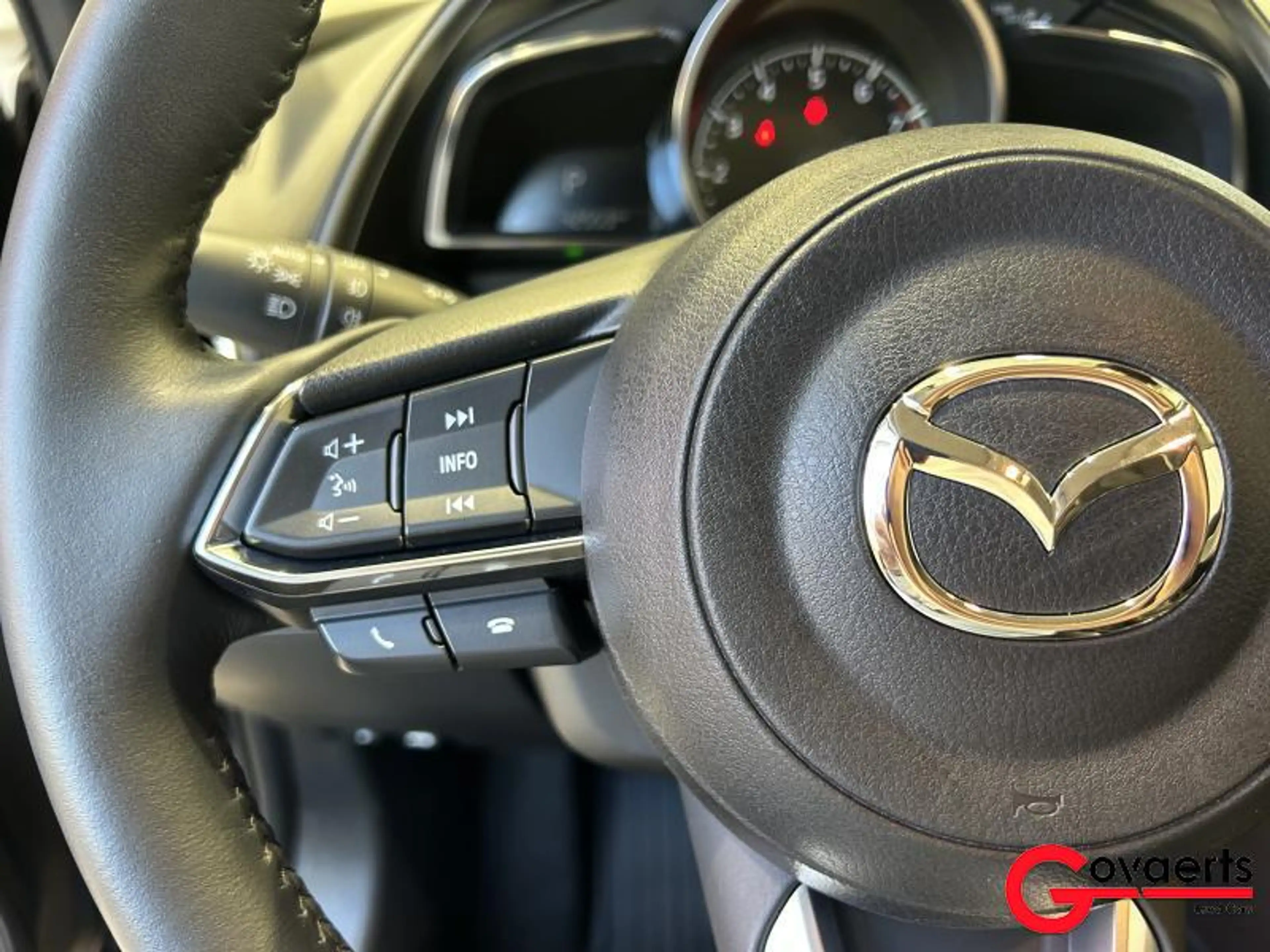 Mazda CX-3 SKYACTIV-G 121 pk 6AT Skycruise + Takumi Pack — photo 10