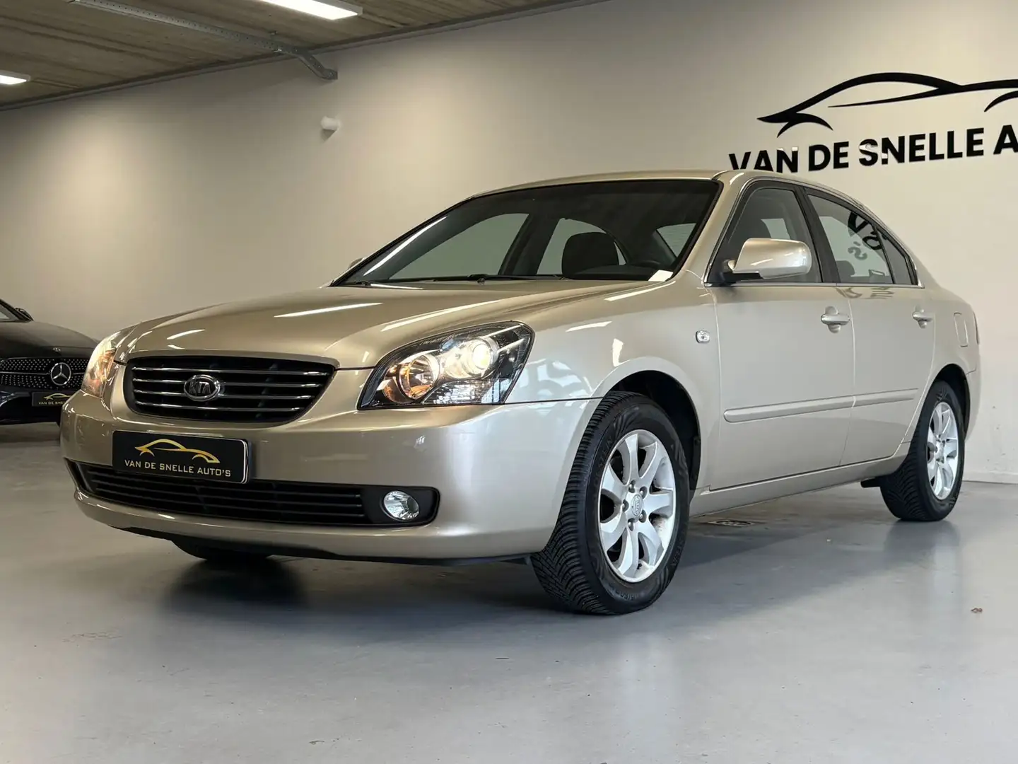 Kia Magentis 2.0 CVVT X-ecutive CRUISE/AIRCO Beige - 2