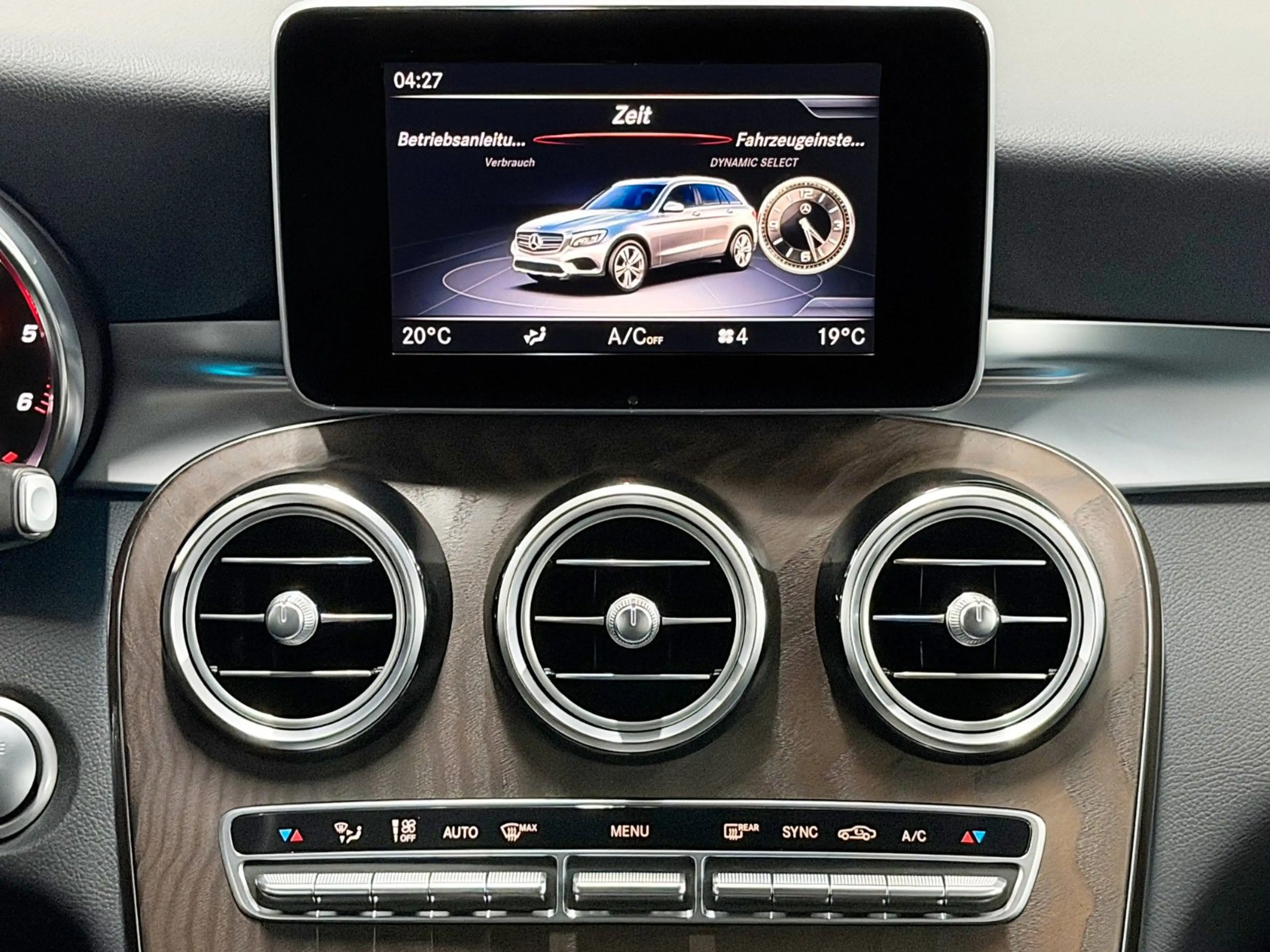 Mercedes-Benz GLC 250 D 4-MATIC EXCLUSIVE AMG LINE NIGHT-PAKET — photo 13