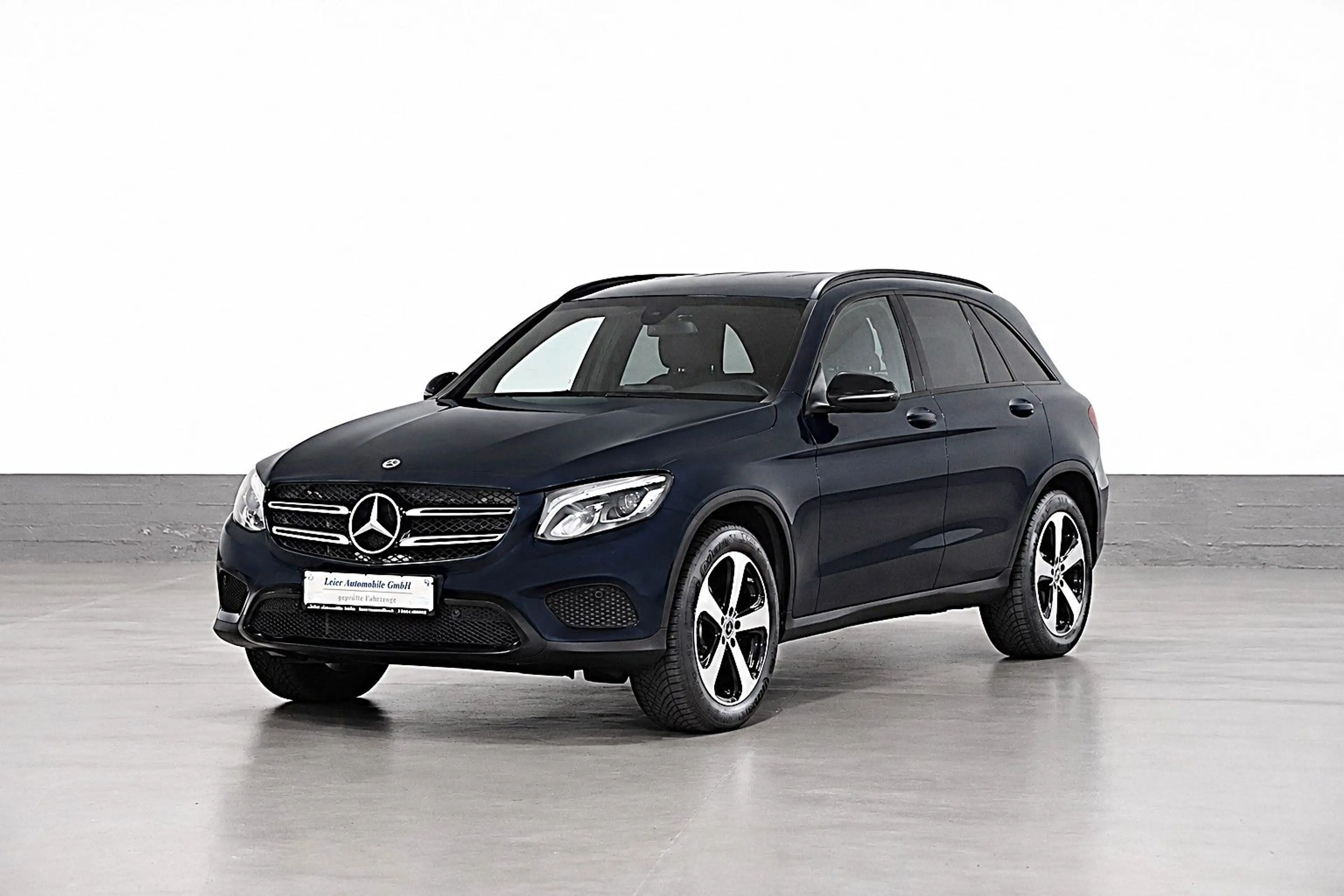 Mercedes-Benz GLC 250 D 4-MATIC EXCLUSIVE AMG LINE NIGHT-PAKET — photo 4