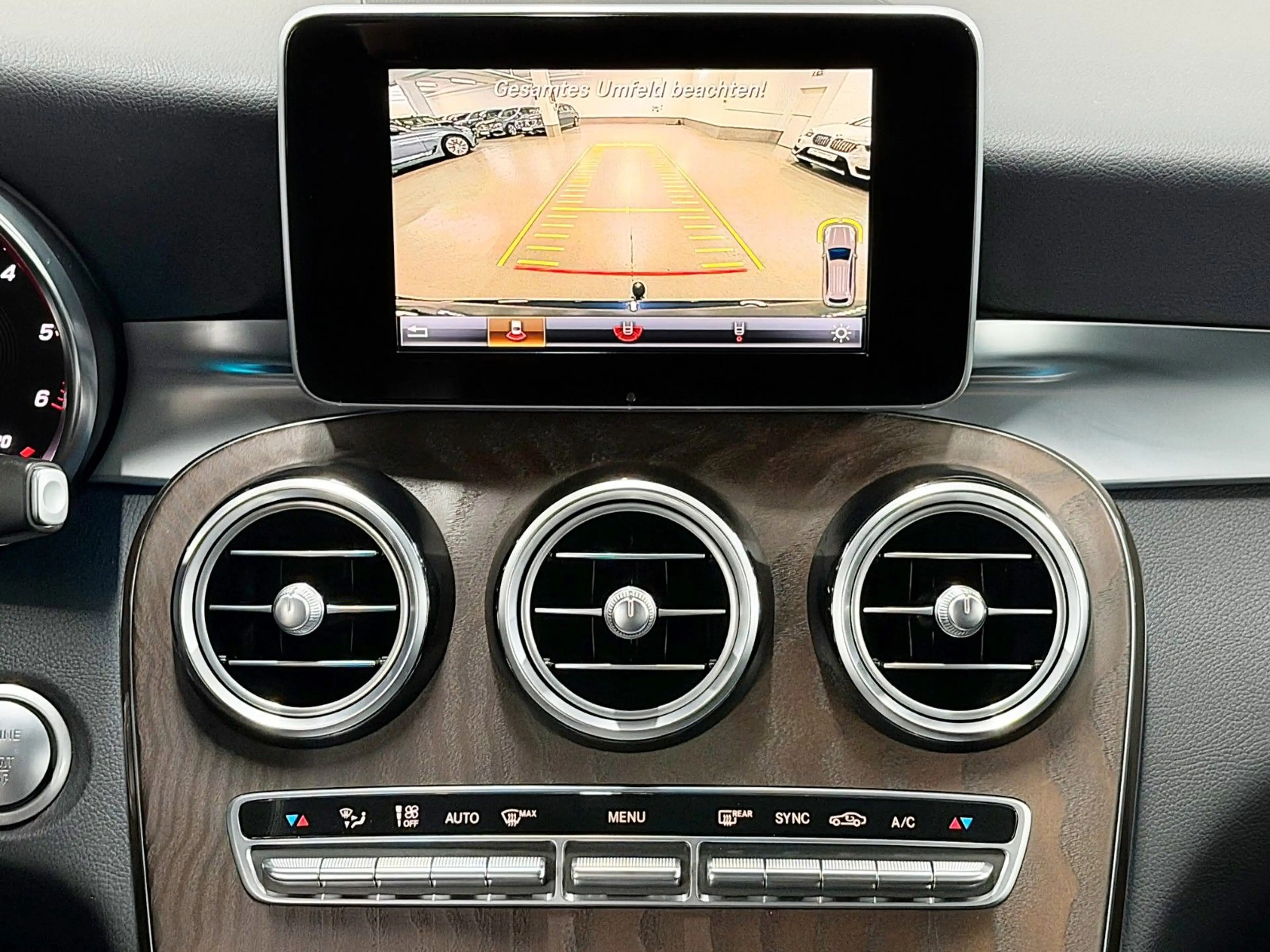 Mercedes-Benz GLC 250 D 4-MATIC EXCLUSIVE AMG LINE NIGHT-PAKET — photo 9