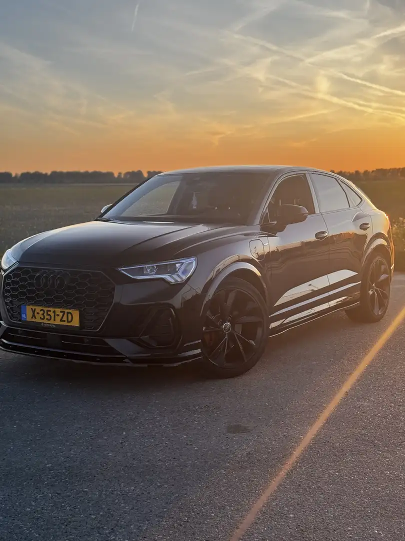 Audi Q3 45 TFSI e S Edition Black - 2