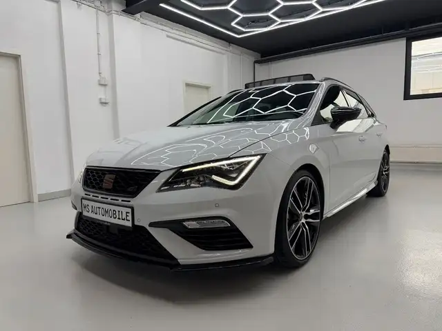 Seat Leon ST Cupra 300 4Drive *PANO*ACC*SCHALENSITZE*