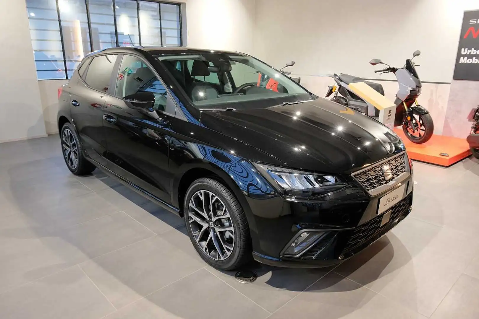 SEAT Ibiza 1.0 TSI 95CV BLACK EDITION Nero - 1