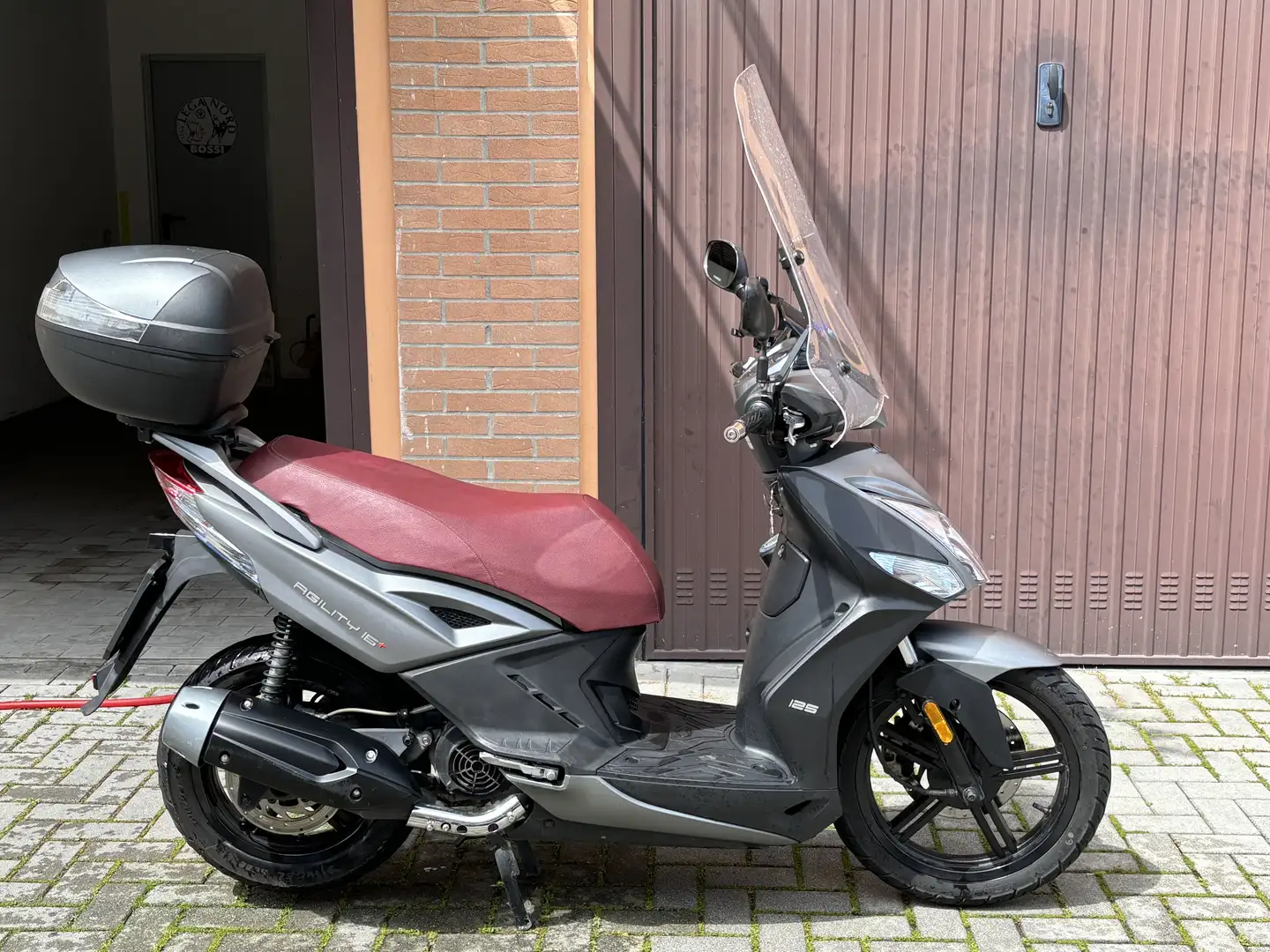 Kymco Agility 125 bauletto e parabrezza - 1