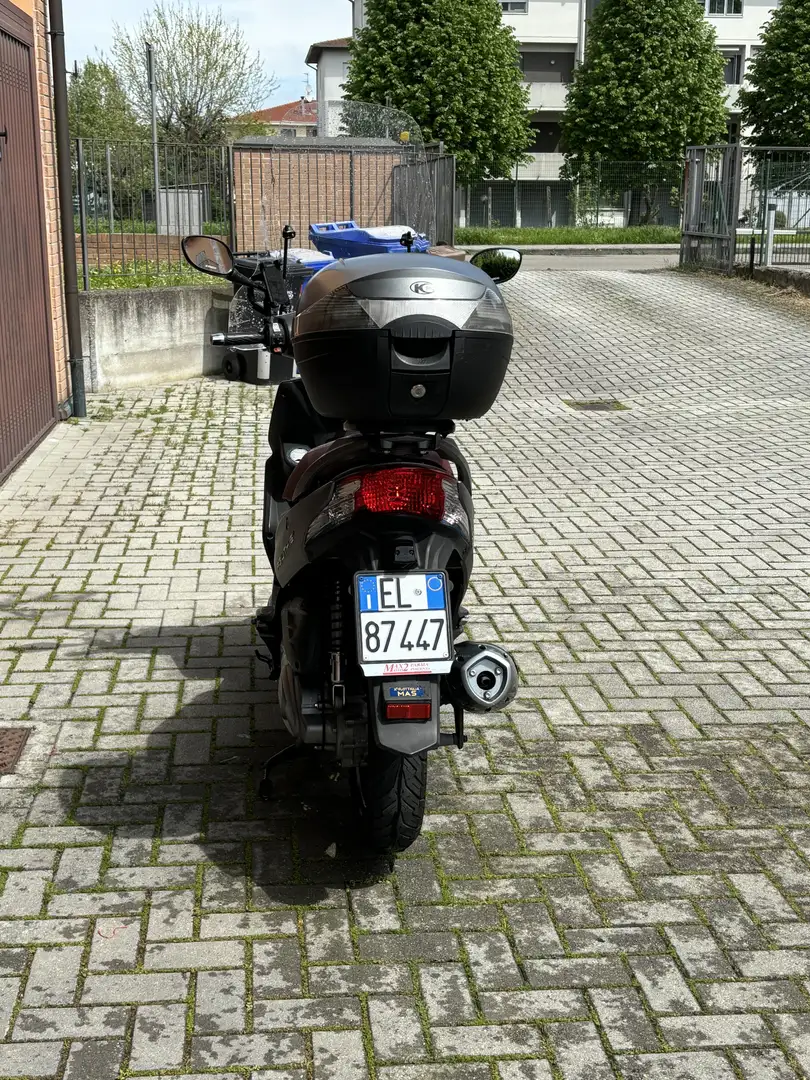 Kymco Agility 125 bauletto e parabrezza - 2