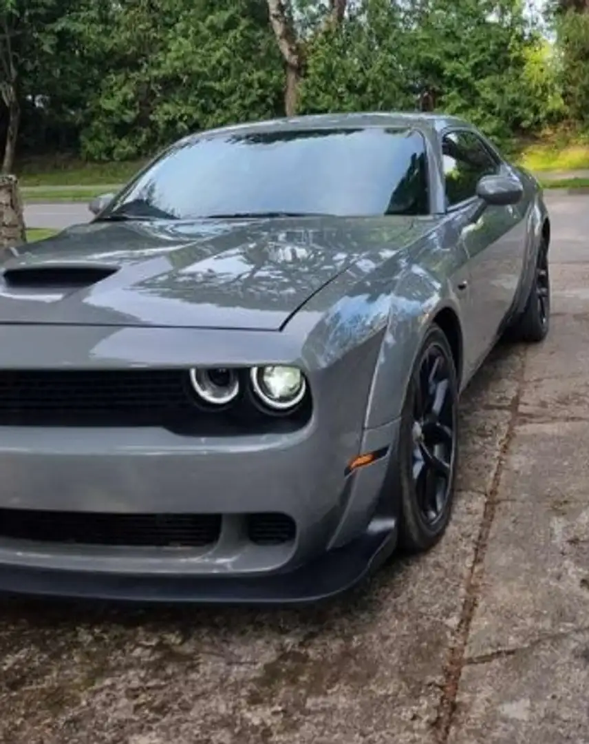 Dodge Challenger R/T Gris - 2