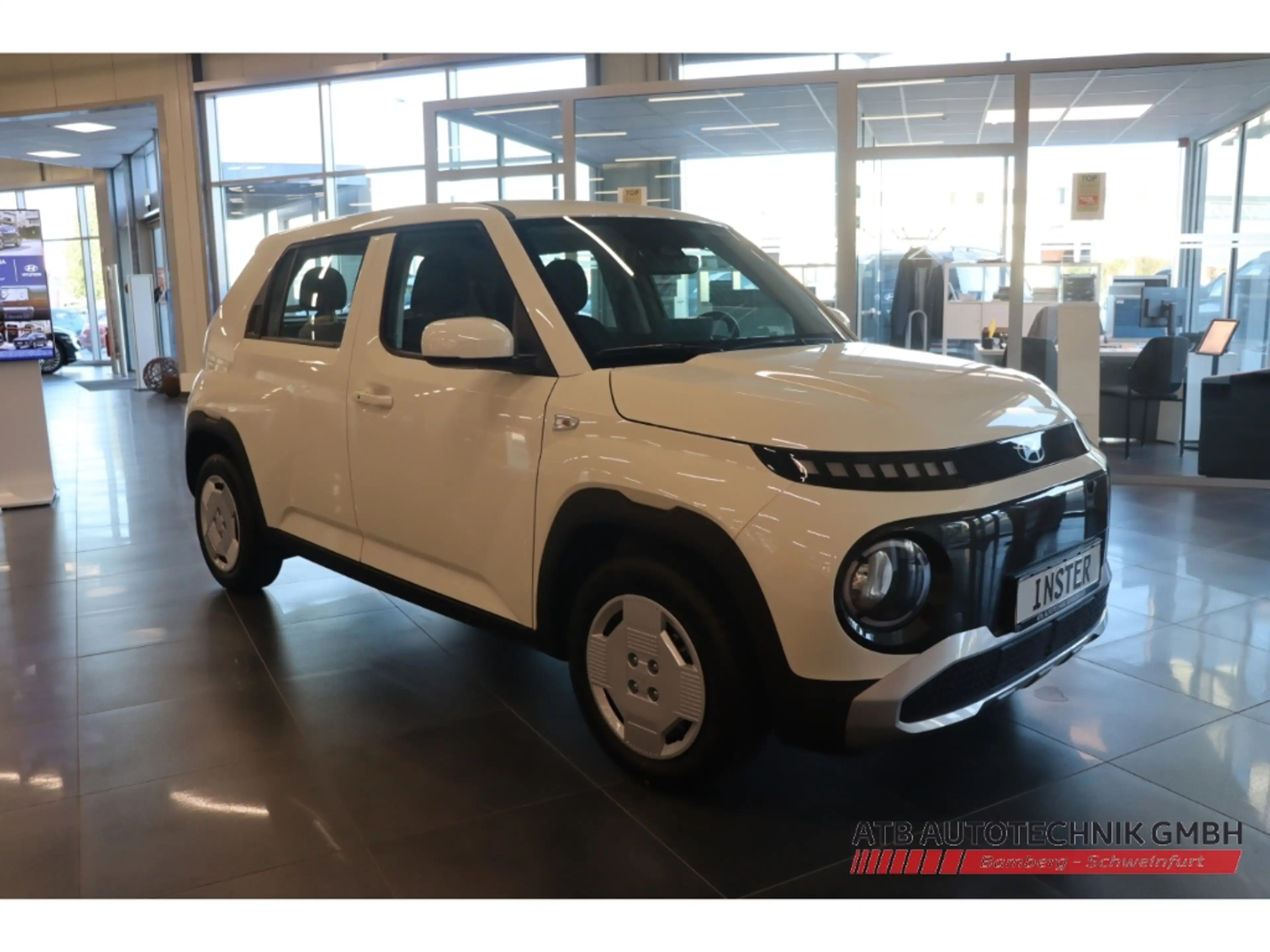 Hyundai Inster Select MY27 42 kWh 97 PS 2WD Navi  ACC Apple CarPl — photo 4